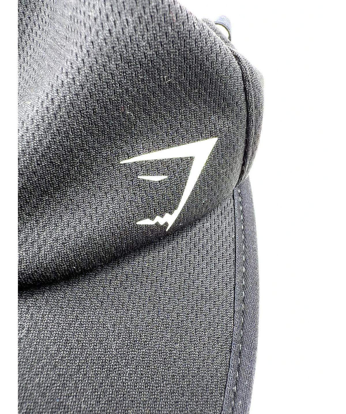 GYMSHARK Black Ponytail Cap — detail