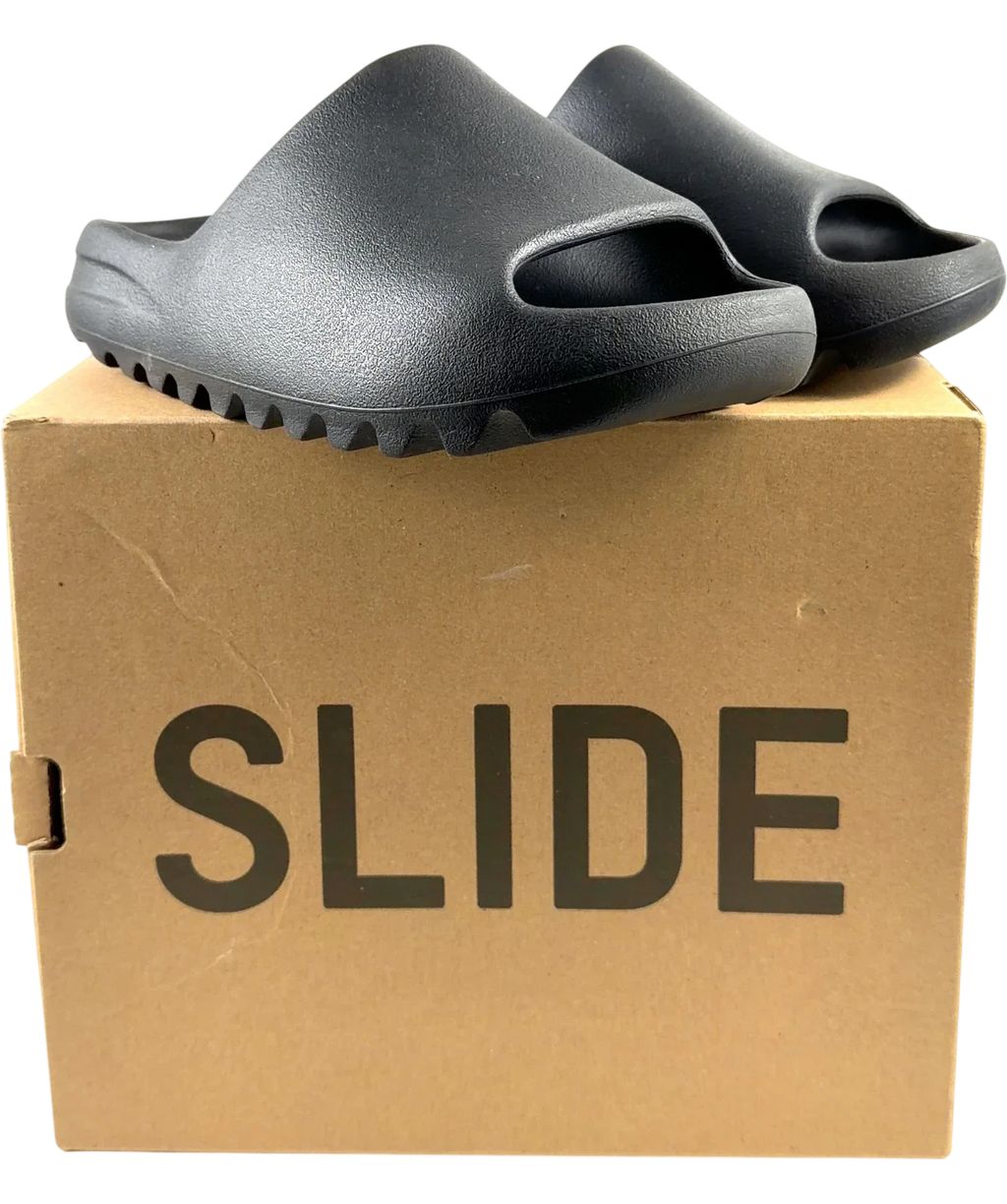 adidas Black Yeezy Slide Onyx, size UK 6 EU 39 👠 — front
