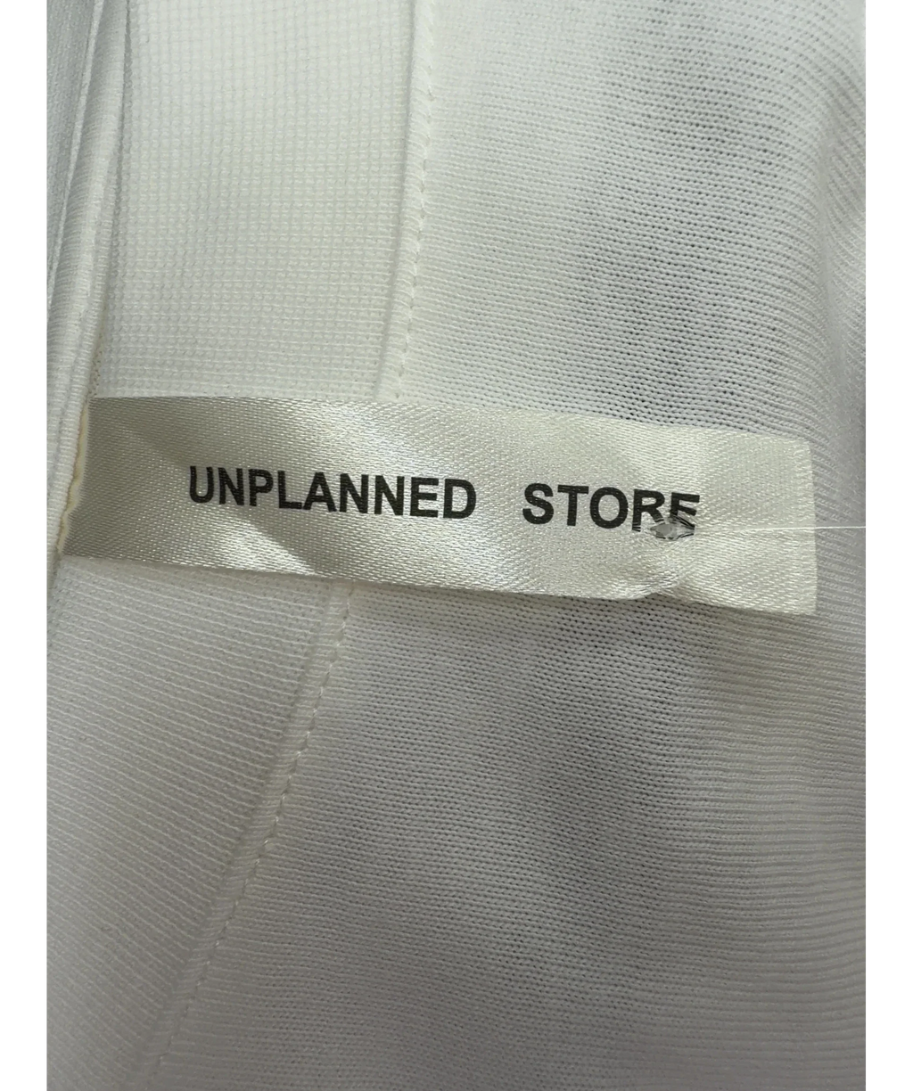 US Store White About Us Graphic Tee, size UK M — fabric detail