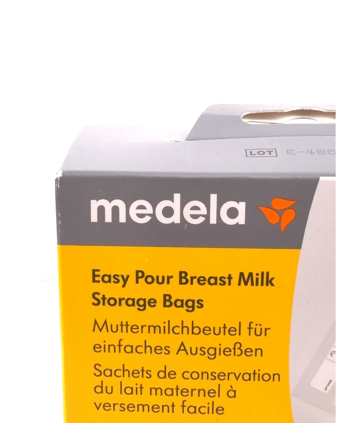 Medela Yellow Easy Pour Breast Milk Storage Bags — detail
