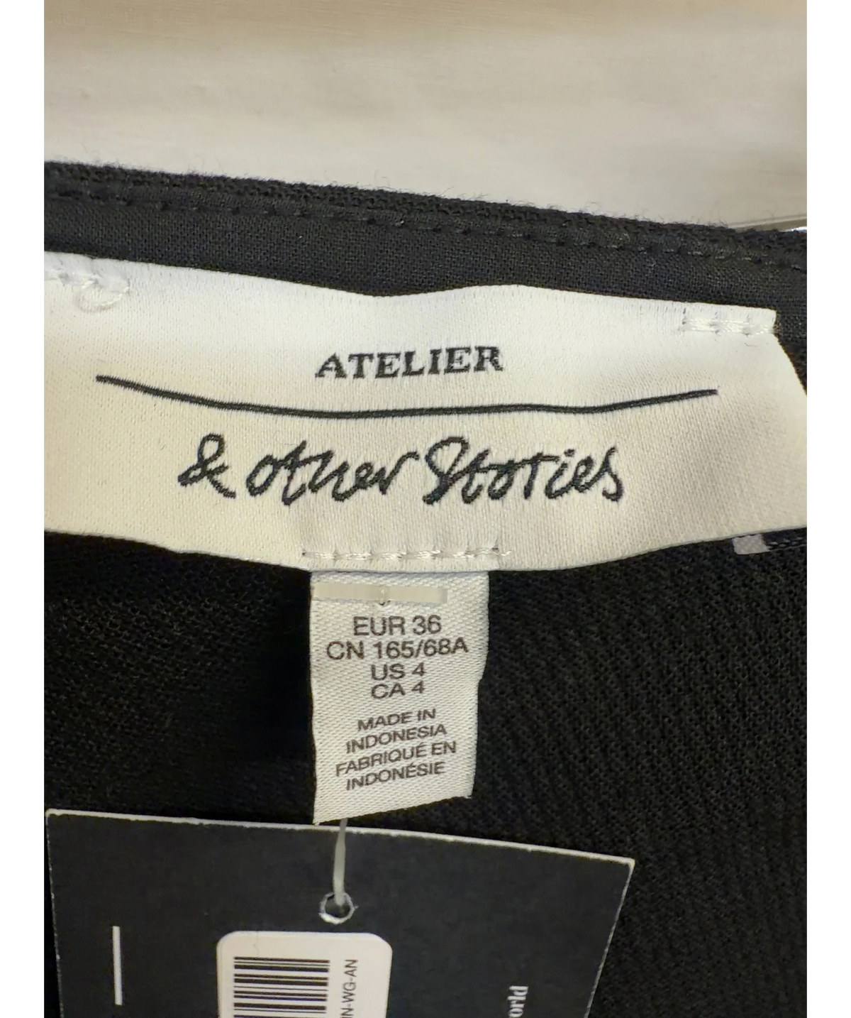 & OTHER STORIES Black Atelier Mini Skirt, size UK 8 — detail