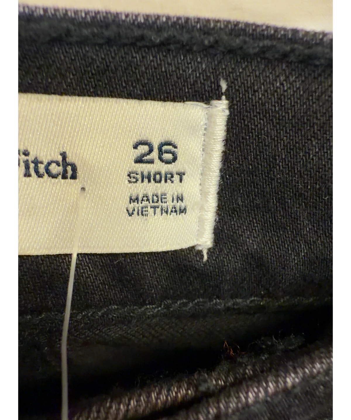 ABERCROMBIE & FITCH Black High Rise 90s Straight Jeans, size W26 — care label