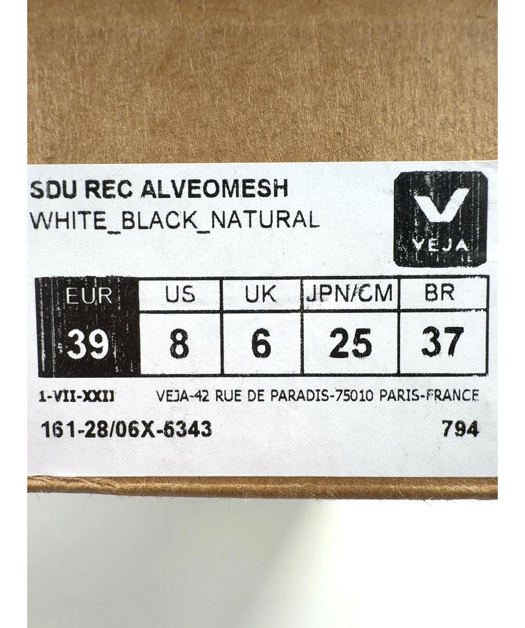 VEJA White SDU Alveomesh, size UK 6 EU 39 👠 — fabric detail