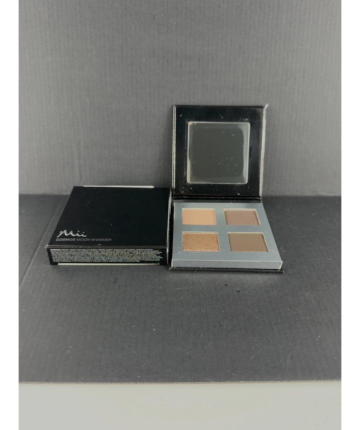 Mii Cosmos Intergalactic Eyeshadow Palette, size 1.6g — detail