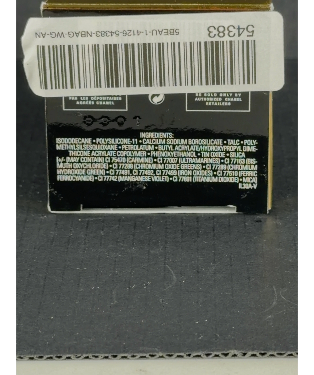 Chanel 85 MIRIFIQUE ILLUSION D'OMBRE, size 4g — fabric detail