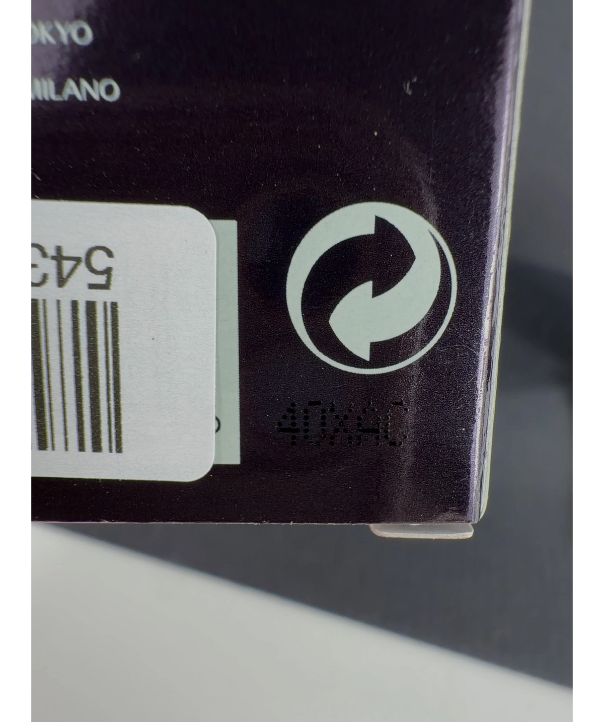 Shiseido VI308 Luminizing Satin Eye Color Trio, size 3g — detail