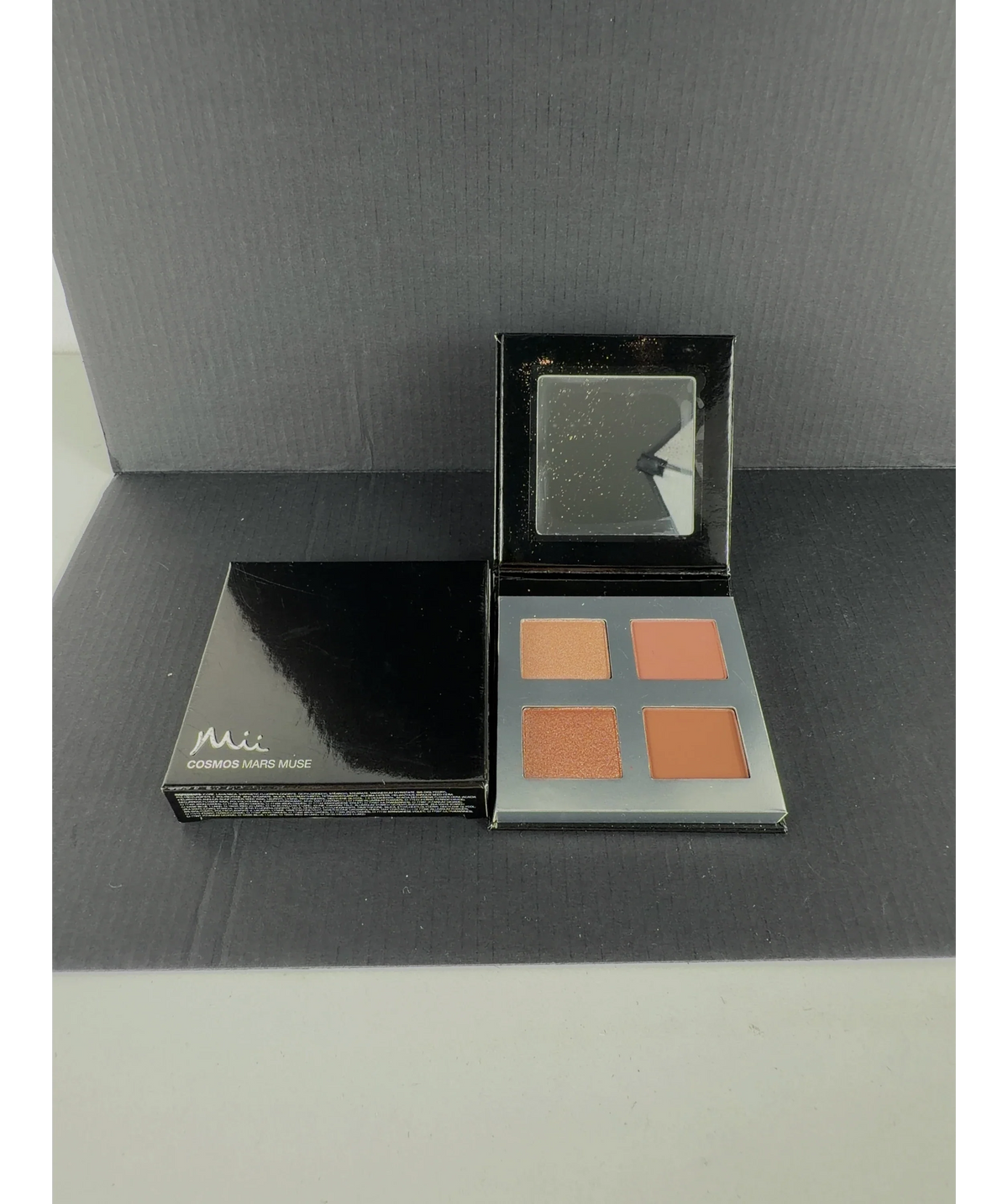 Mii COSMOS MARS MUSE Cosmos Intergalactic Eyeshadow Palette, size 1.6g — detail