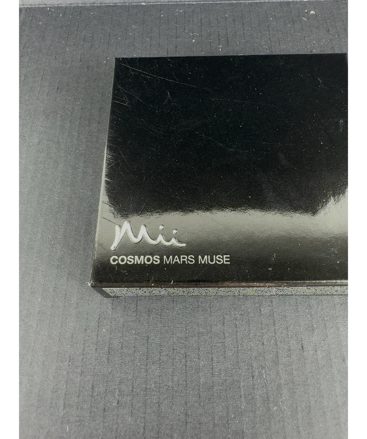 Mii COSMOS MARS MUSE Cosmos Intergalactic Eyeshadow Palette, size 1.6g — label
