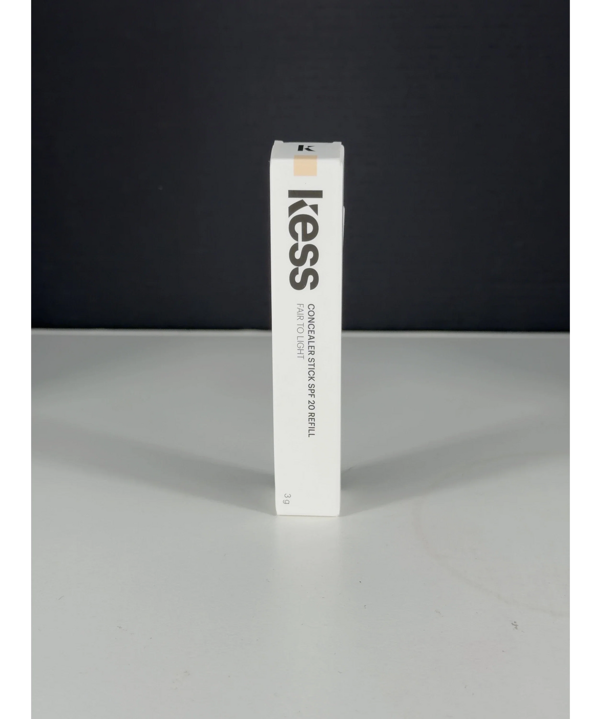 kess white Shade, size 3g — detail