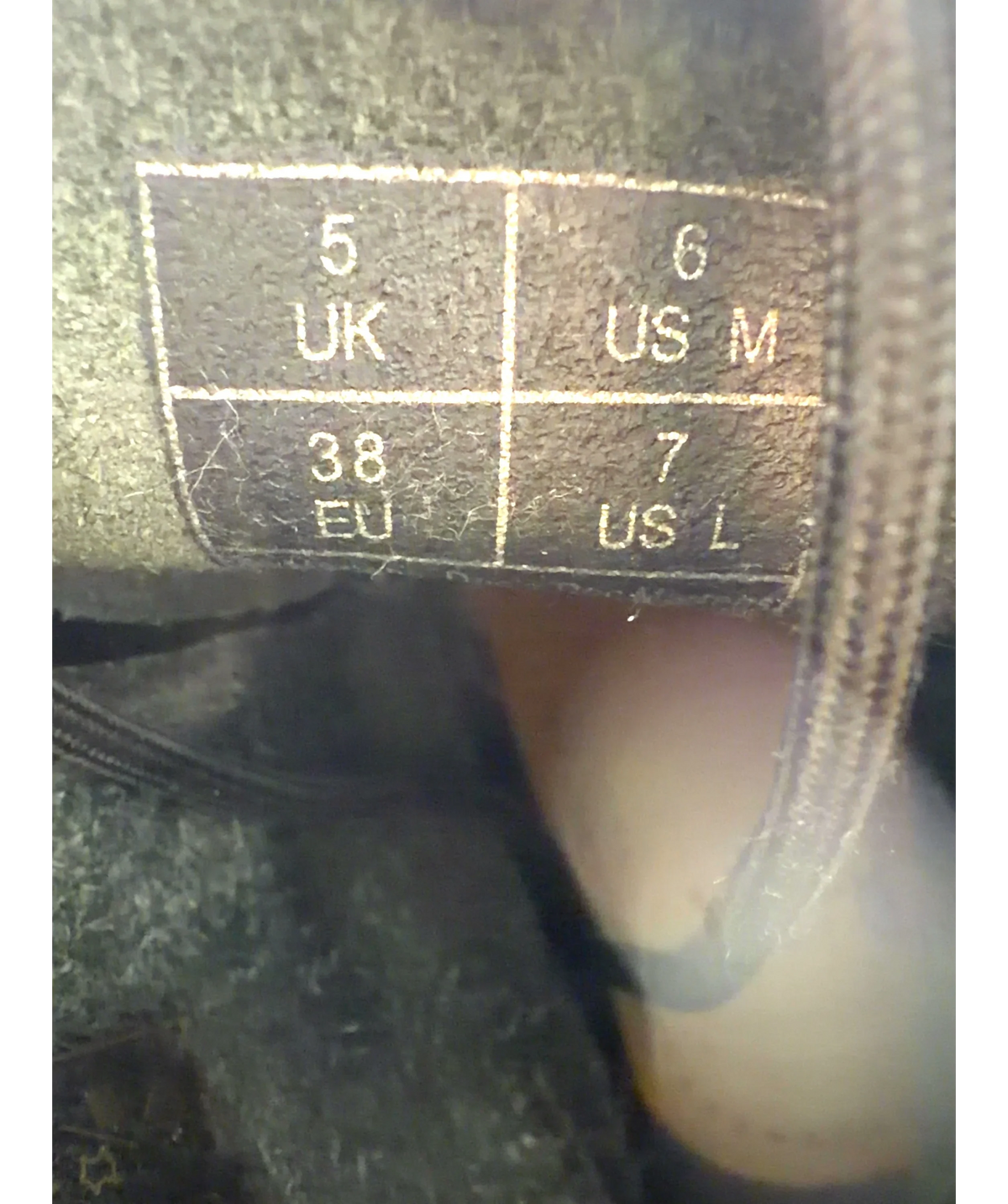 Dr Martens Black 1460 Smooth Leather 8-Eye Boot, size UK 5 EU 38 👠 — fabric detail