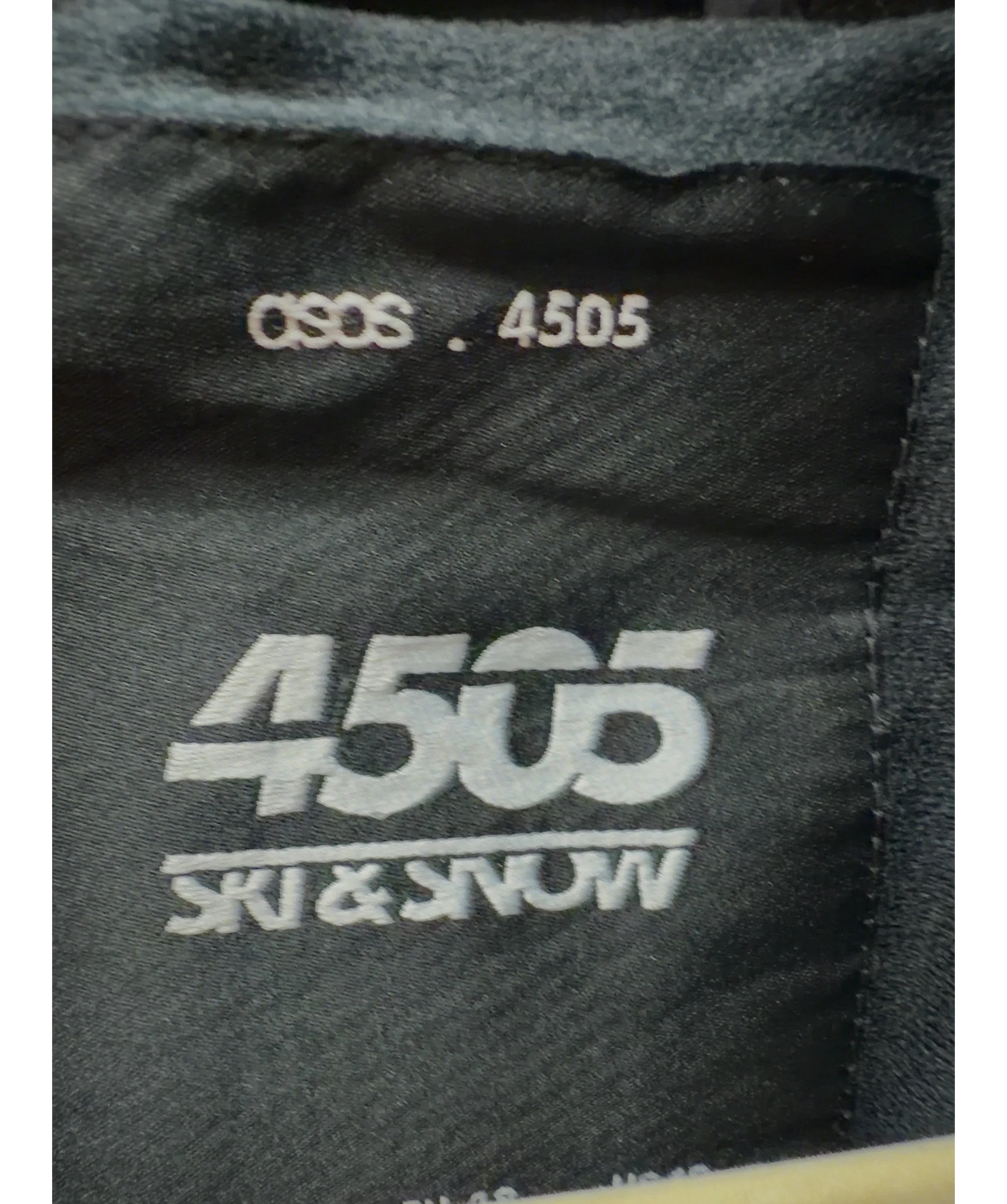 ASOS Black 4505 Curve Ski Soft Shell Belted Ski Suit, size UK 20 — detail