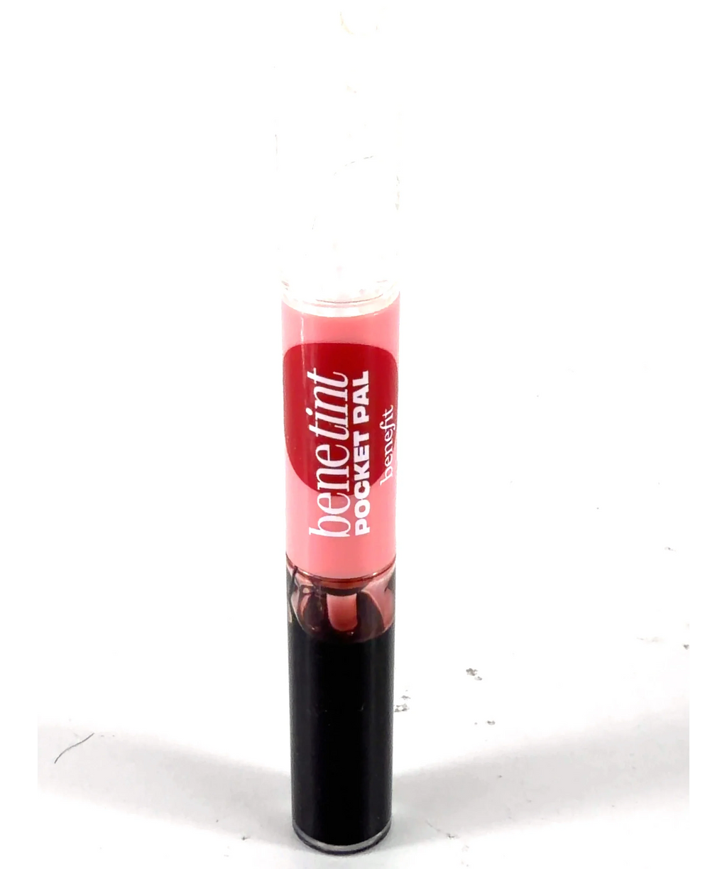 Benefit Dark Cherry POCKET PAL, size 1 — label