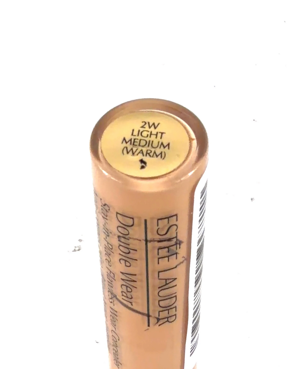 Estée Lauder 2W Light Medium (Warm) Double Wear, size 1 — fabric detail