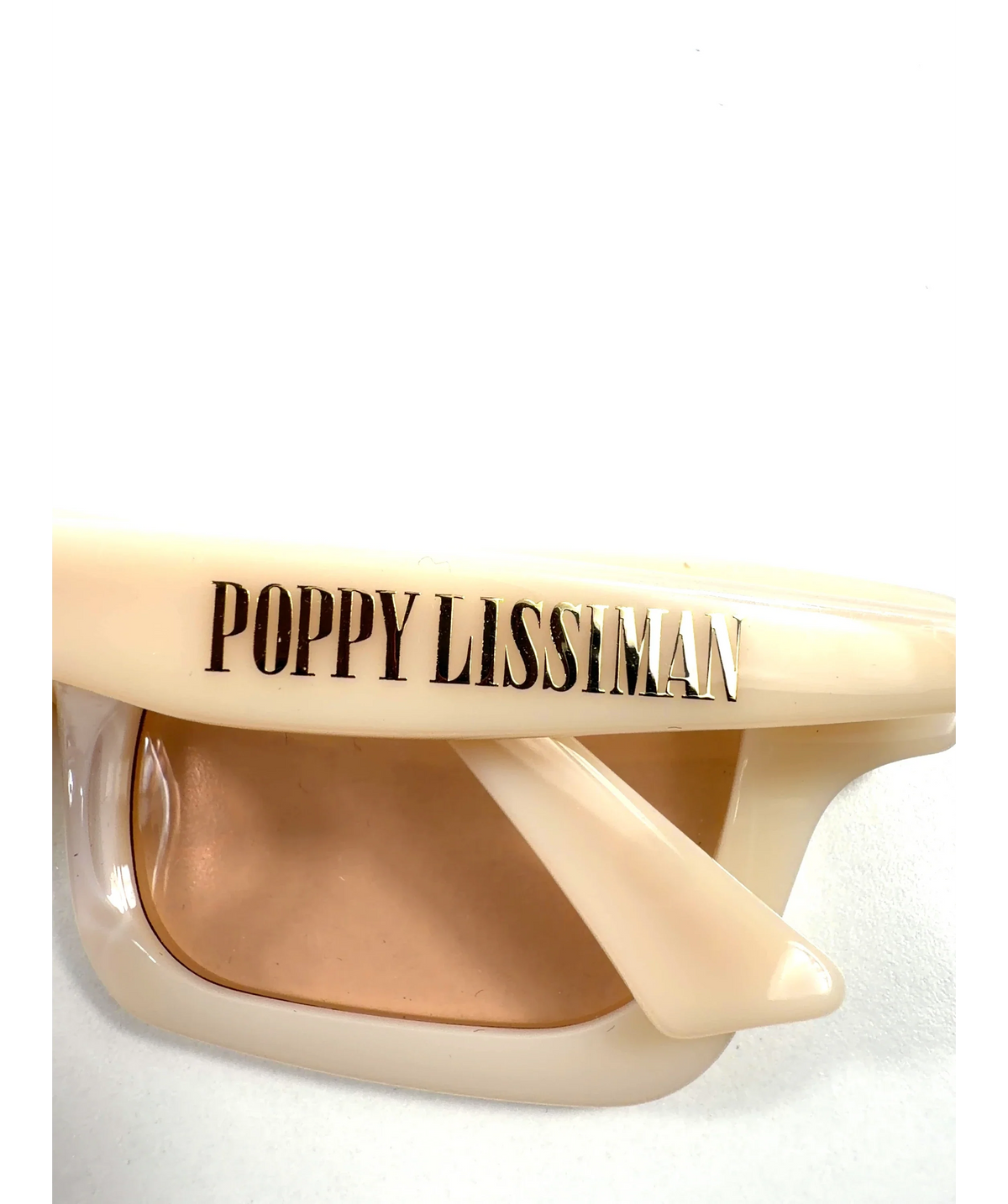 Poppy Lissiman cream Pepe — detail