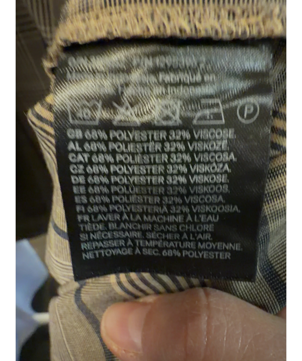 H&M Beige 29, size UK L — label