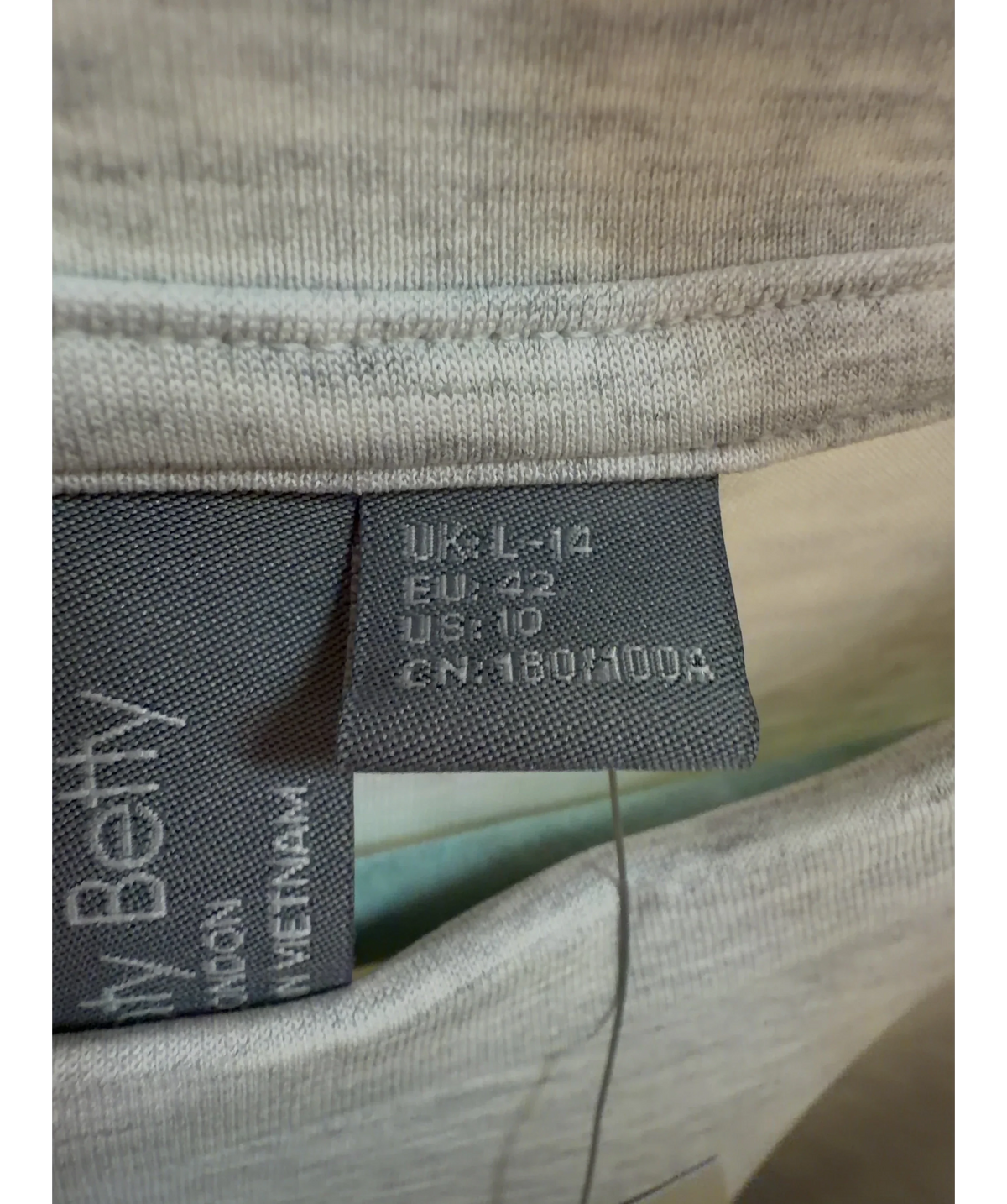 Sweaty Betty Grey Sand Wash CloudWeight Tee, size UK L — care label