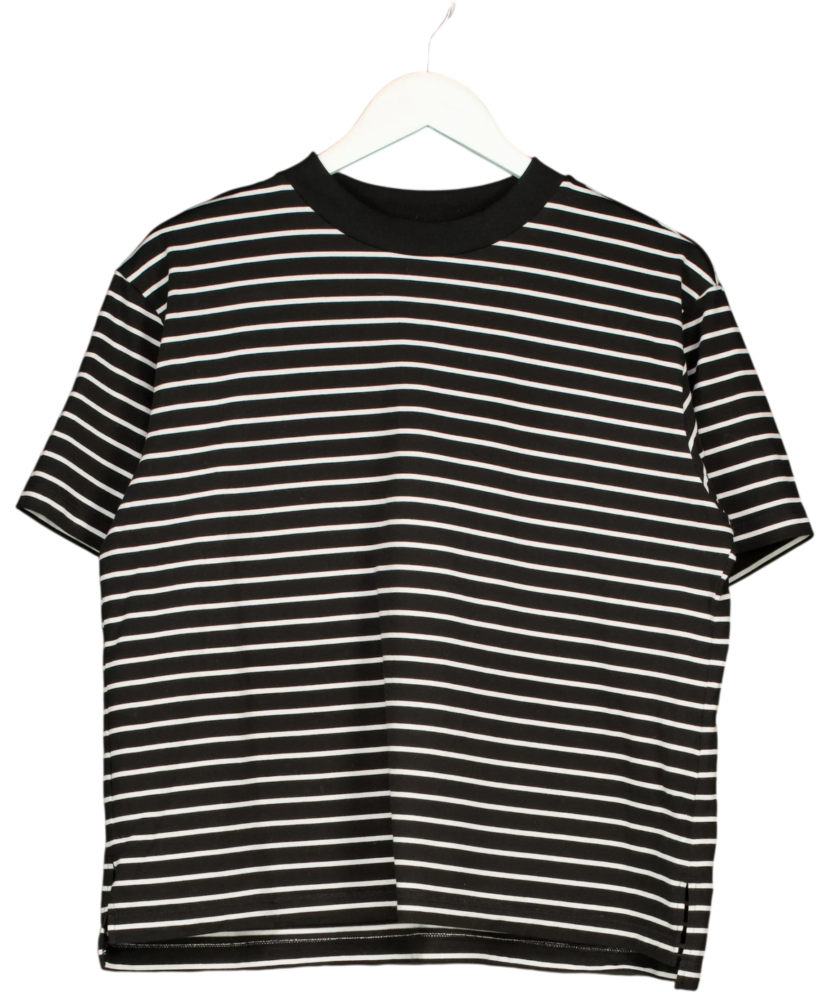 Uniqlo Black Women's AIRism Cotton T-Shirt (Striped), size UK L — front