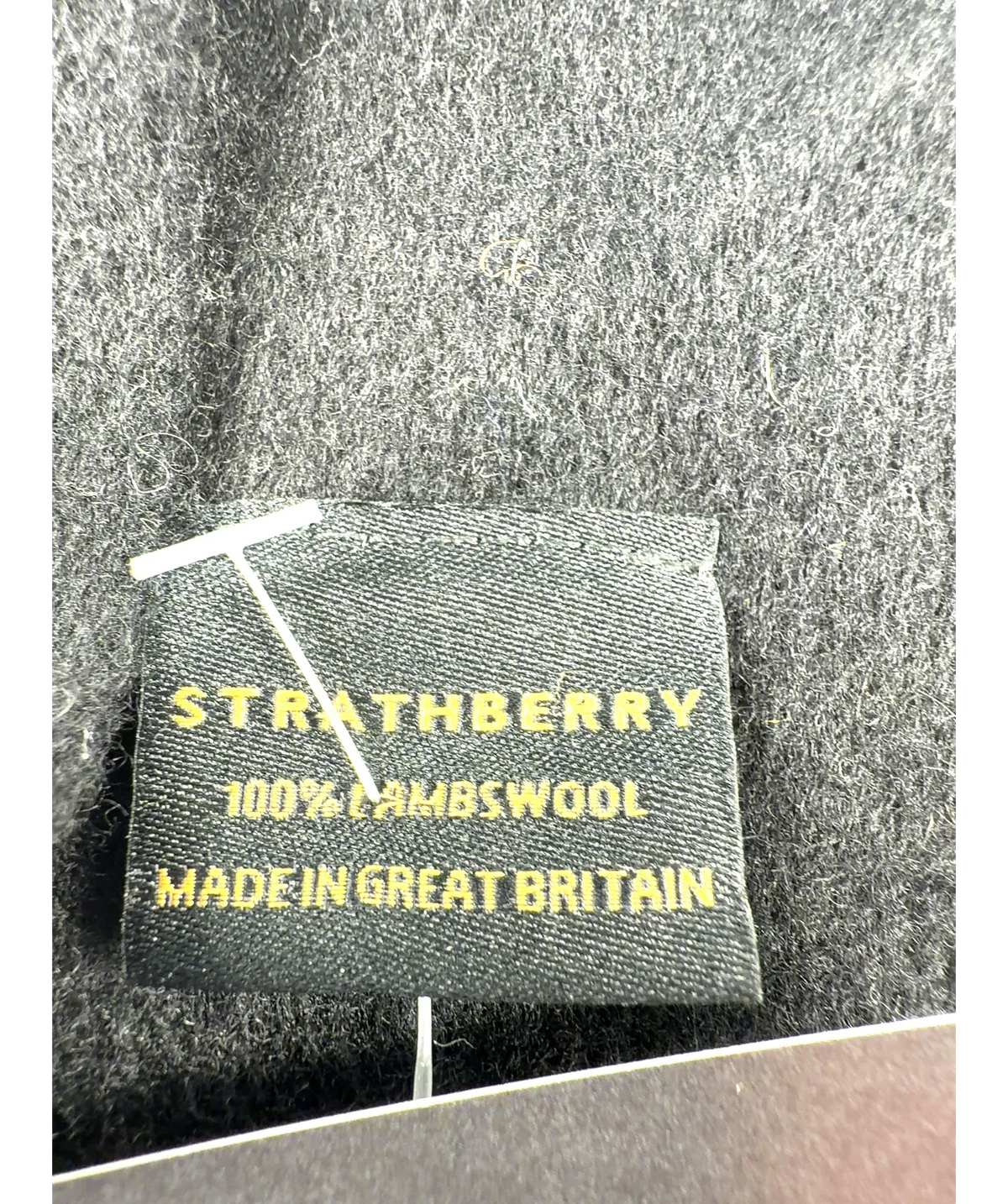 STRATHBERRY Black Colour — detail