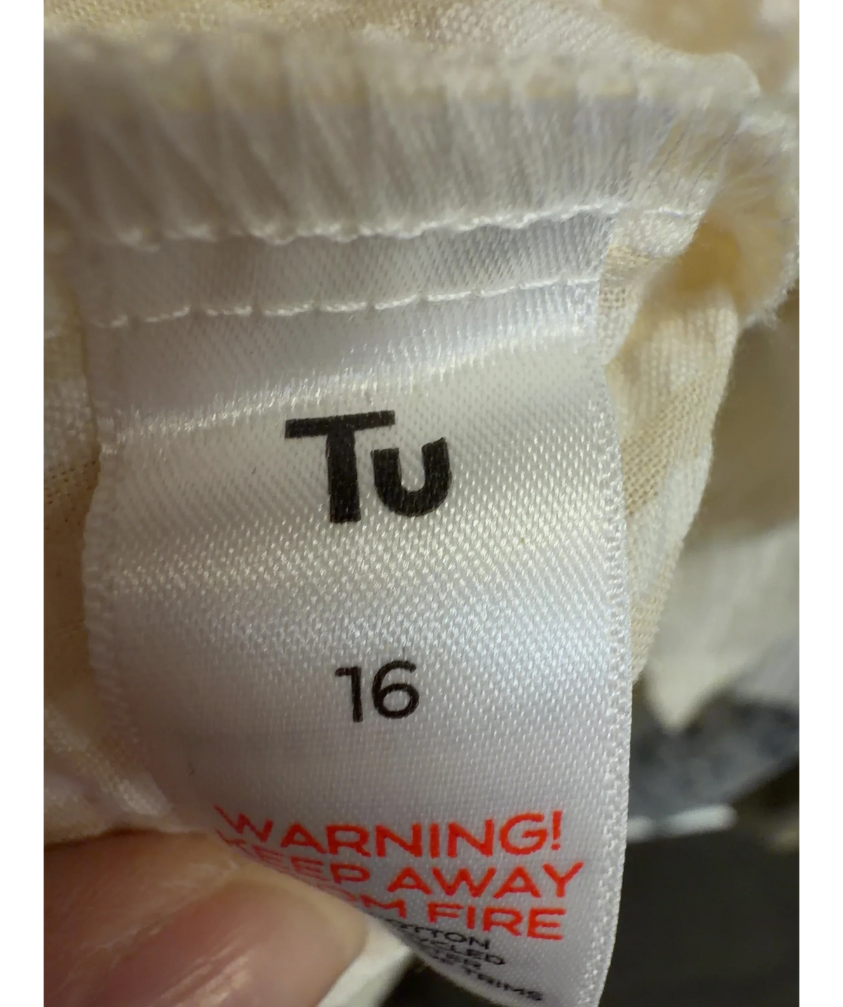 TU Yellow Colour, size UK 16 — detail