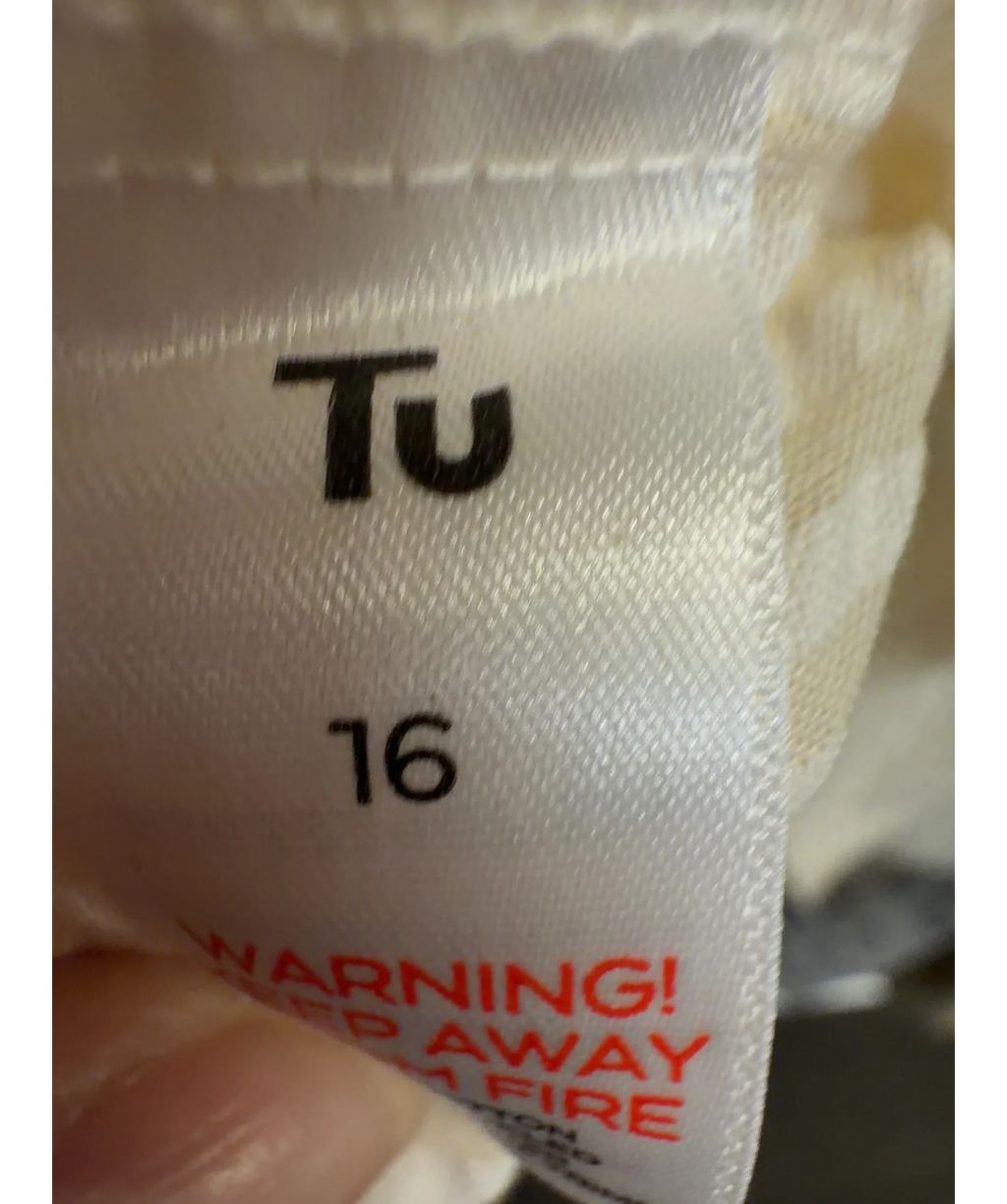 TU Yellow Colour, size UK 16 — fabric detail