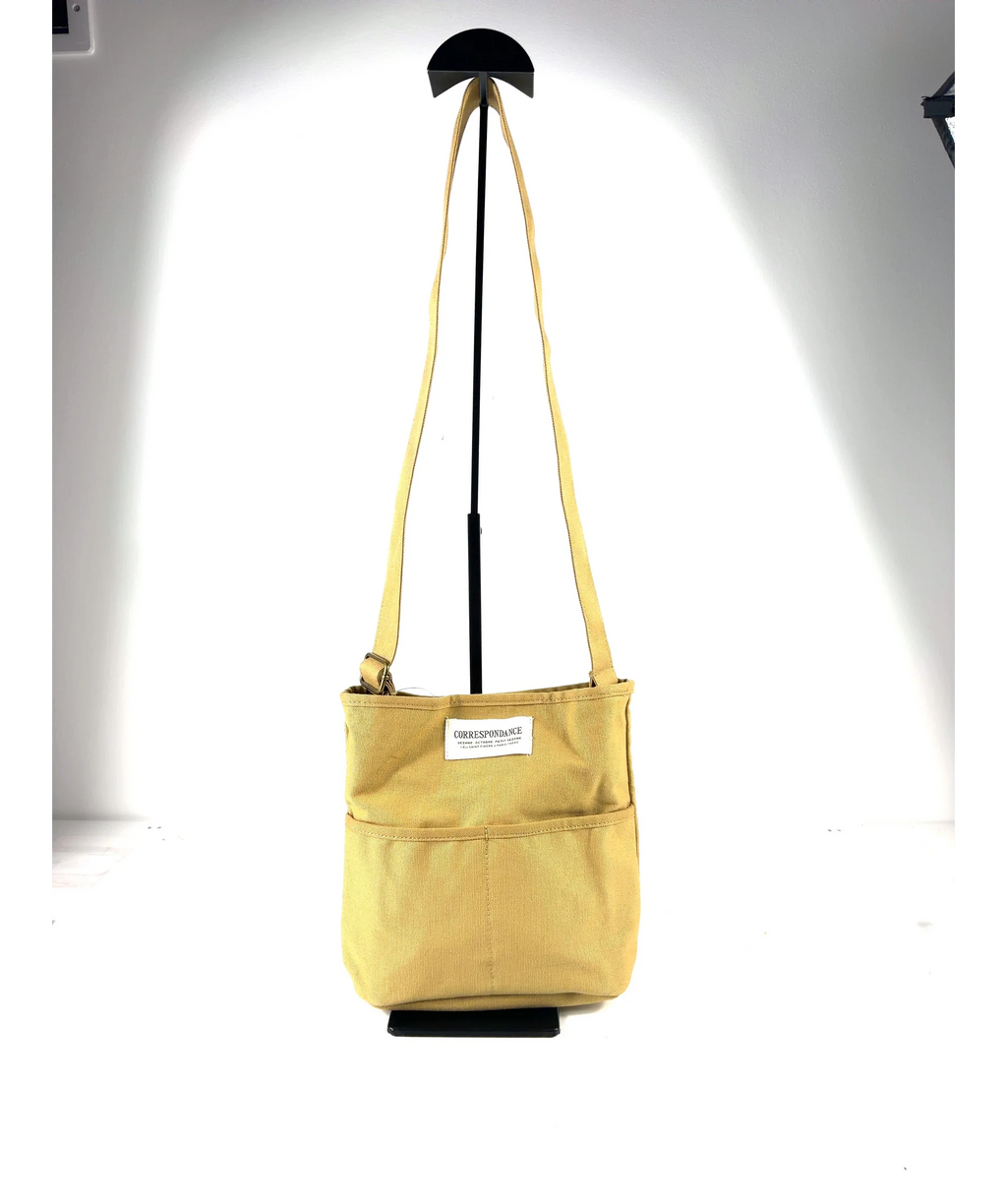 Sézane Yellow Colour — fabric detail