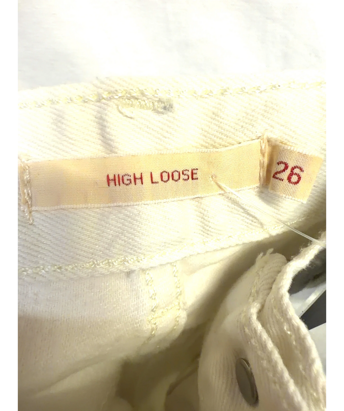 levis off-white High Loose, size W26 — care label