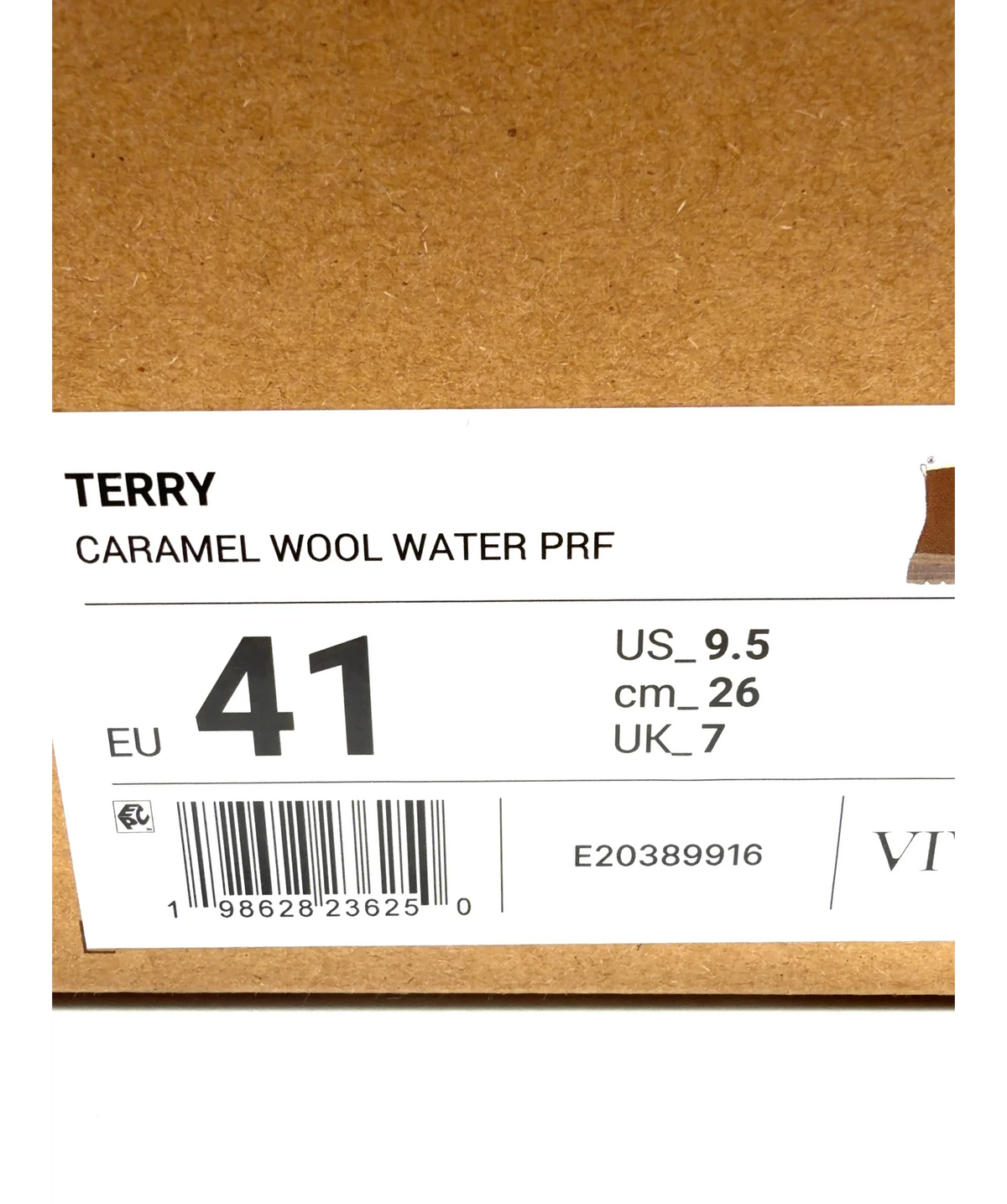 vivaia Brown Terry Faux Fur Water-Repellent Lightweight Warm Boot, size UK 7 EU 40 👠 — fabric detail