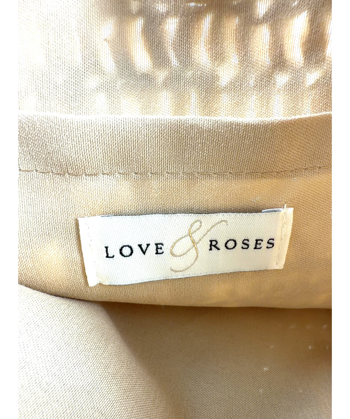 LOVE & ROSES Beige Colour — detail