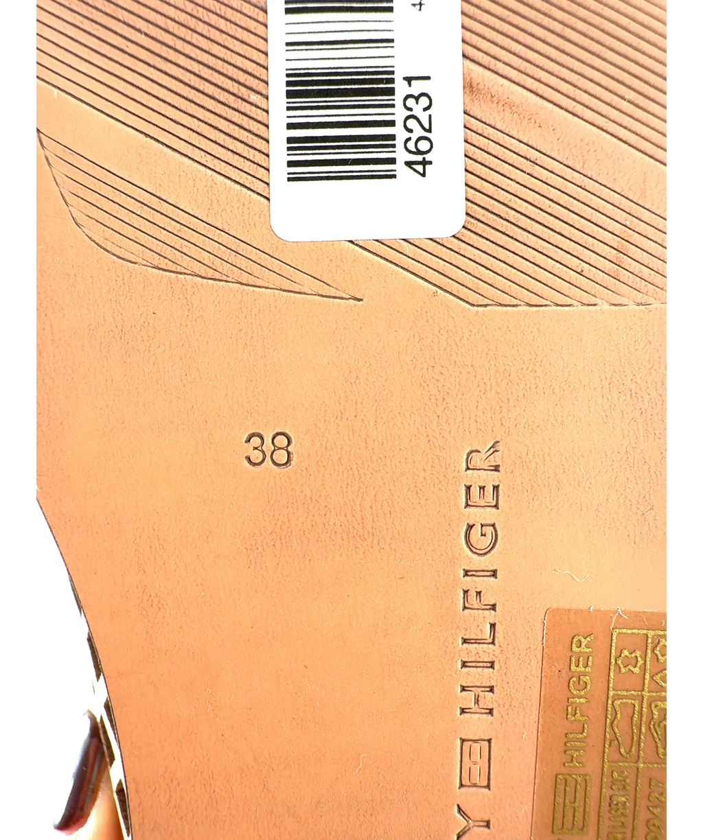 TOMMY HILFIGER Beige Cutout Leather Penny Loafers, size UK 5 EU 38 👠 — fabric detail