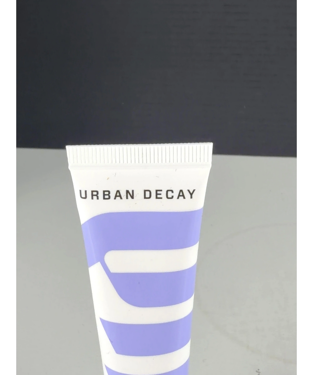 Urban Decay Caked Up LIP TOY stained glossing oil, size 12ml — label