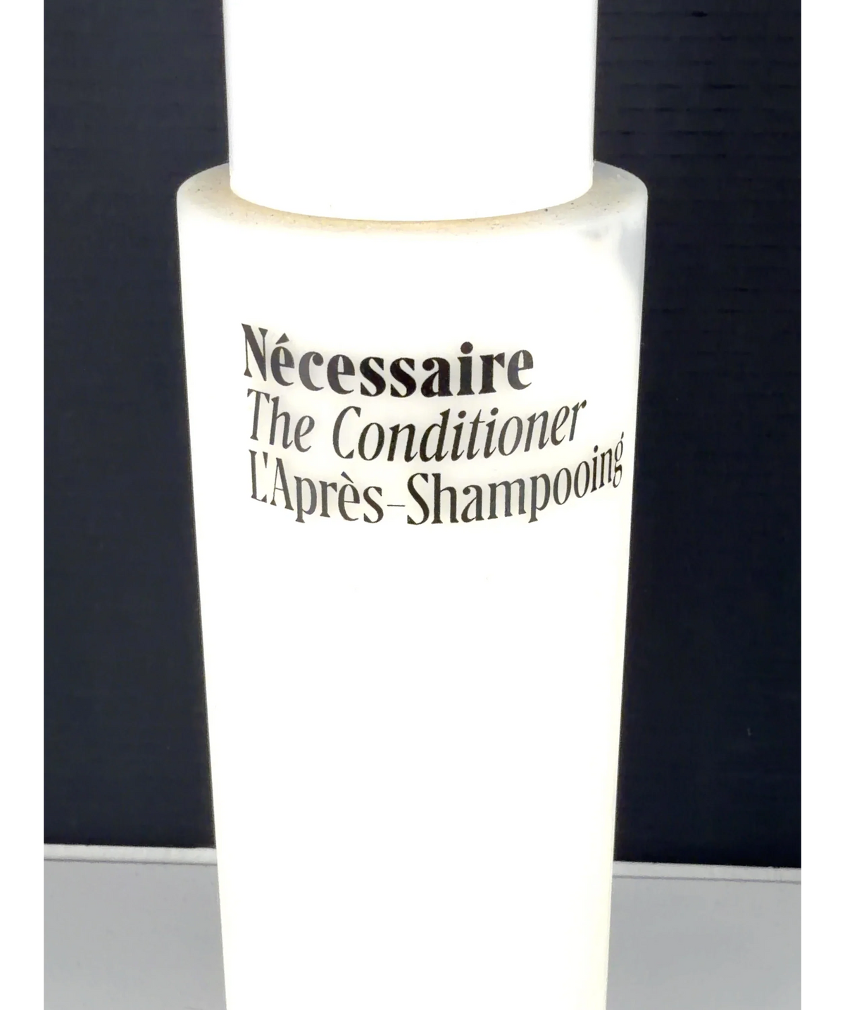 Nécessaire The Conditioner, size 250ml — label