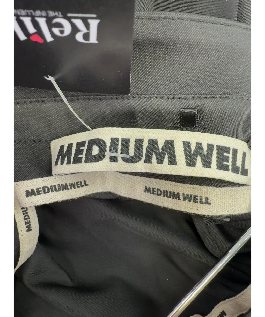 Medium Well Black Colour, size UK S — detail