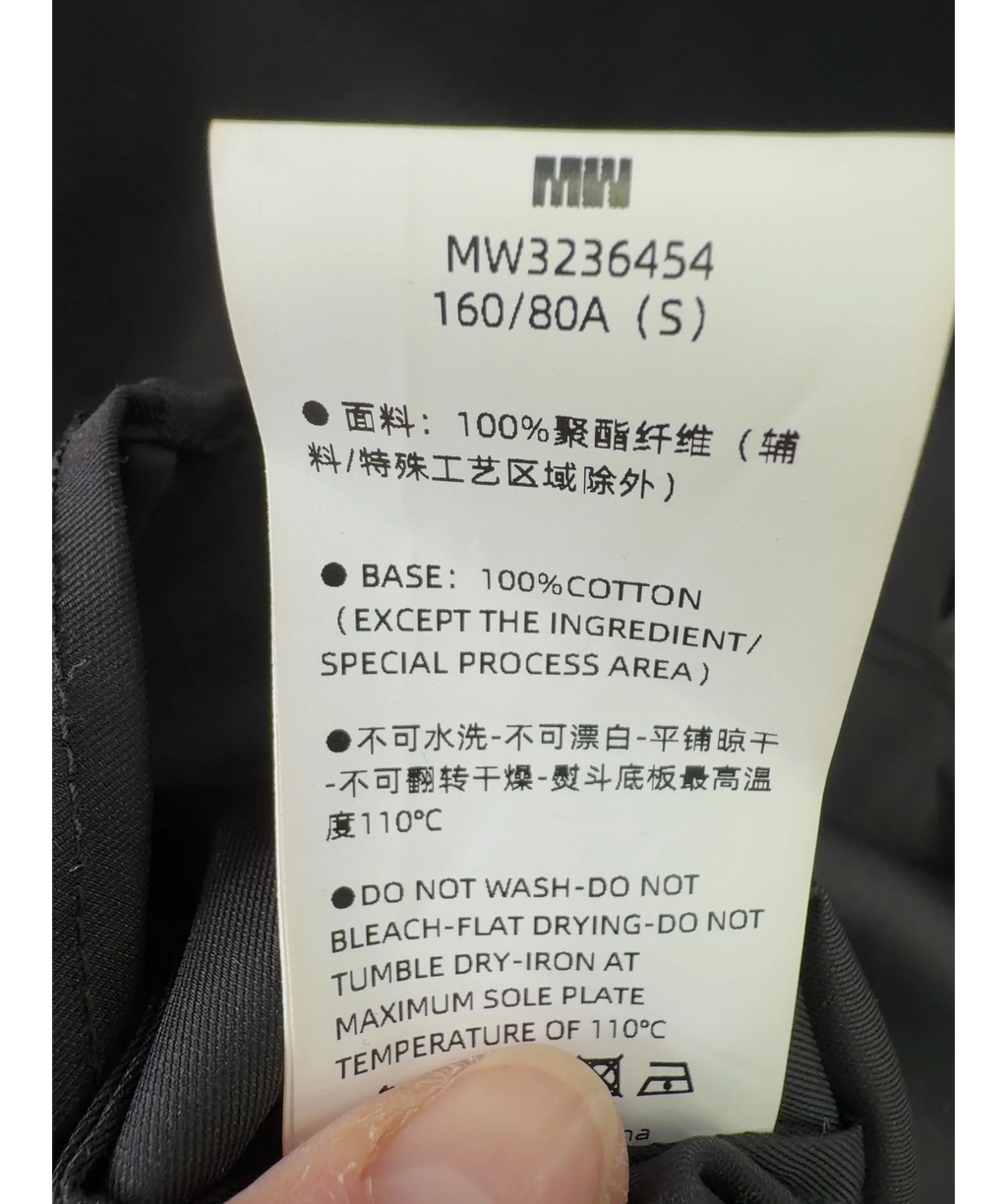 Medium Well Black Colour, size UK S — label