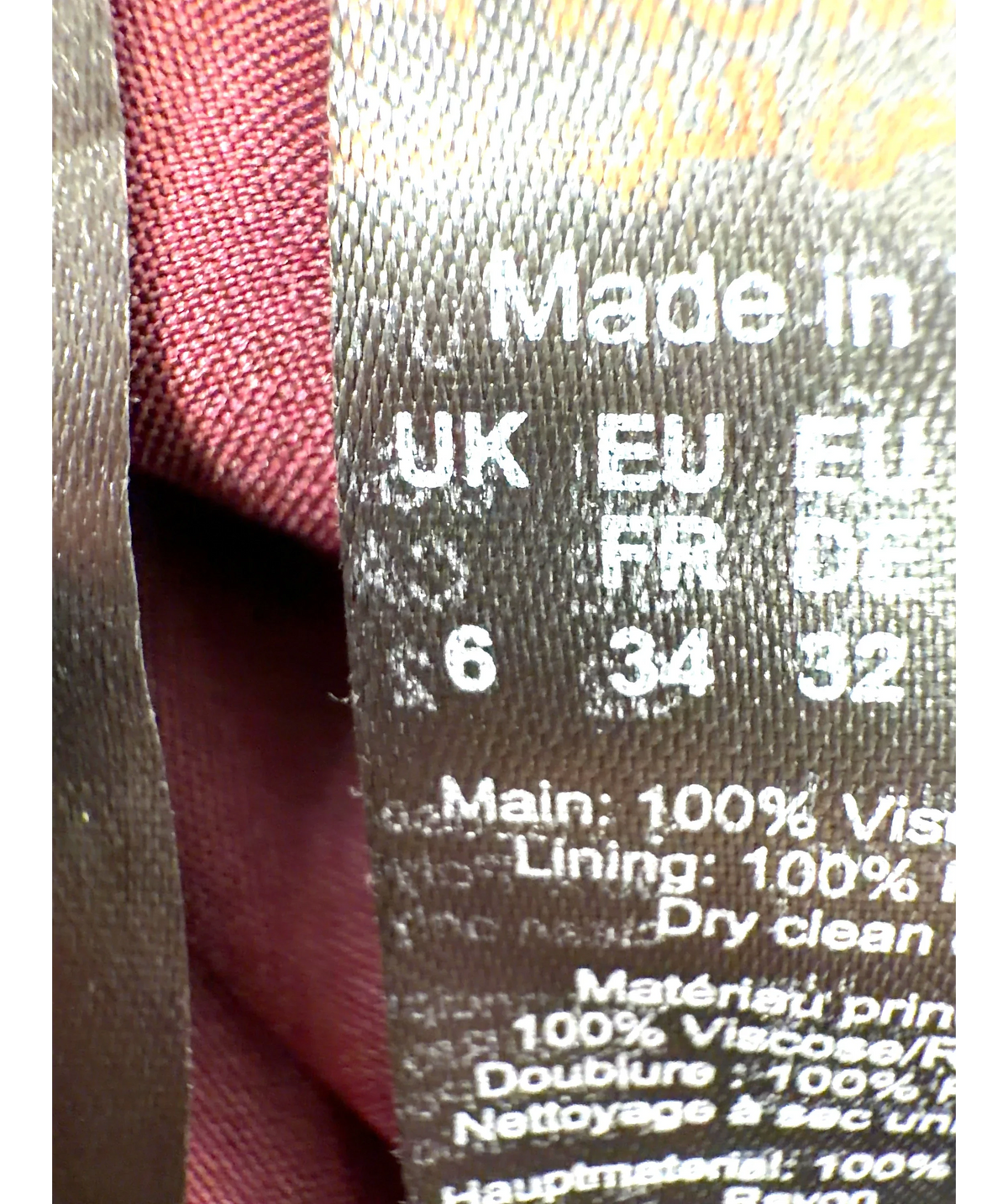 KAREN MILLEN burgundy Colour, size UK 6 — care label