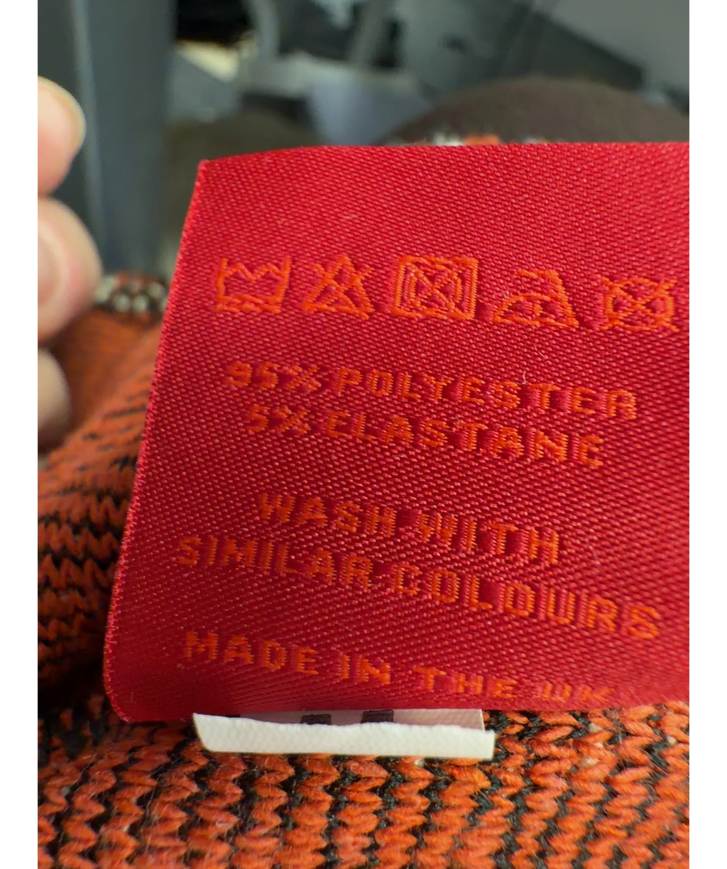 Coucou Orange Colour, size UK M — label