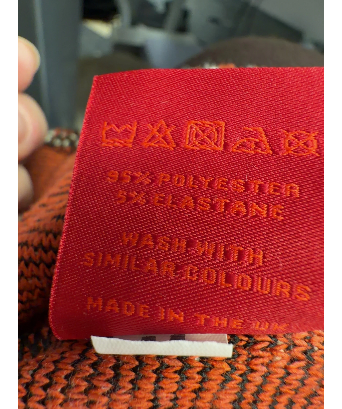 Coucou Orange Colour, size UK M — label