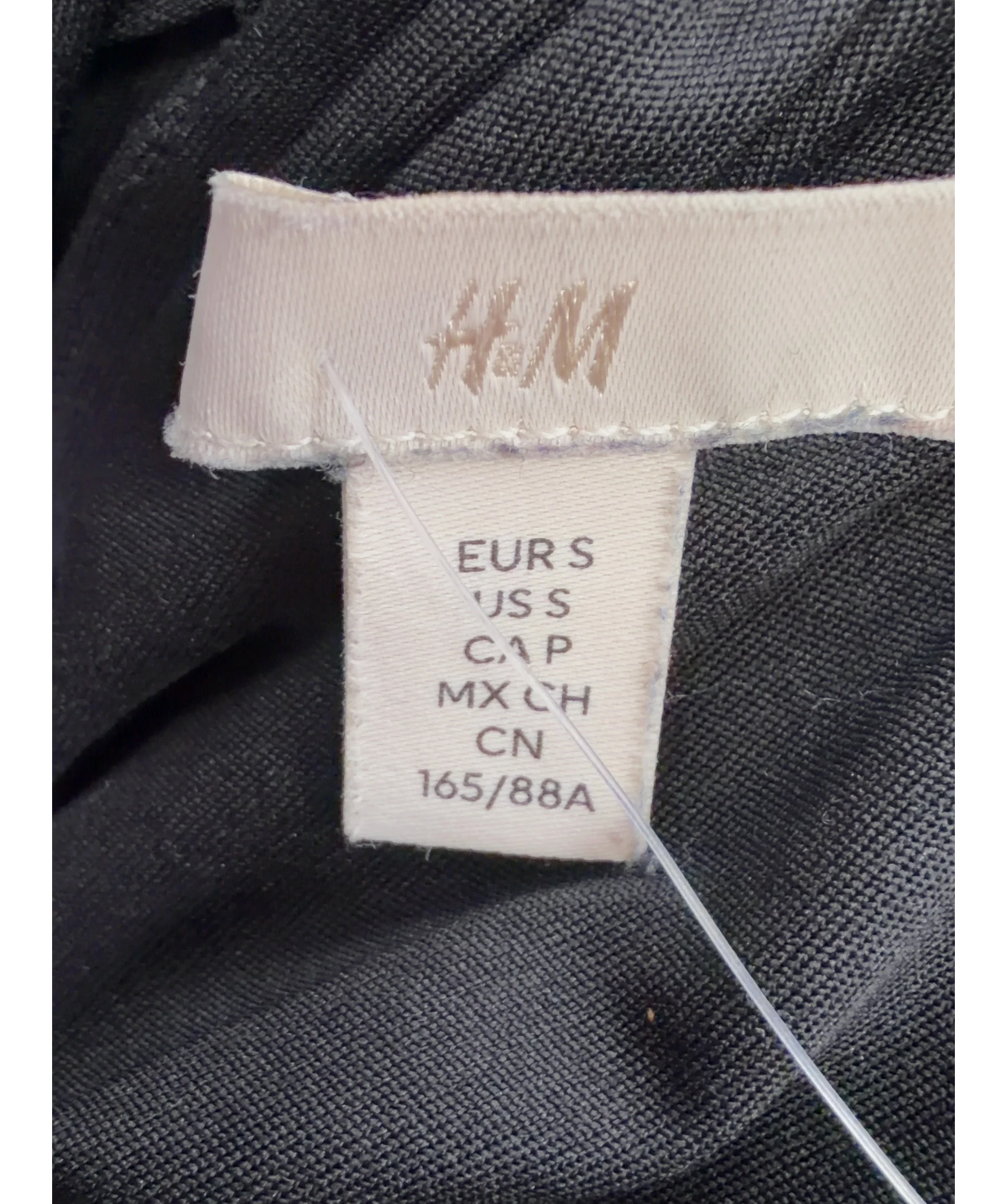 H&M Black Colour, size UK S — care label