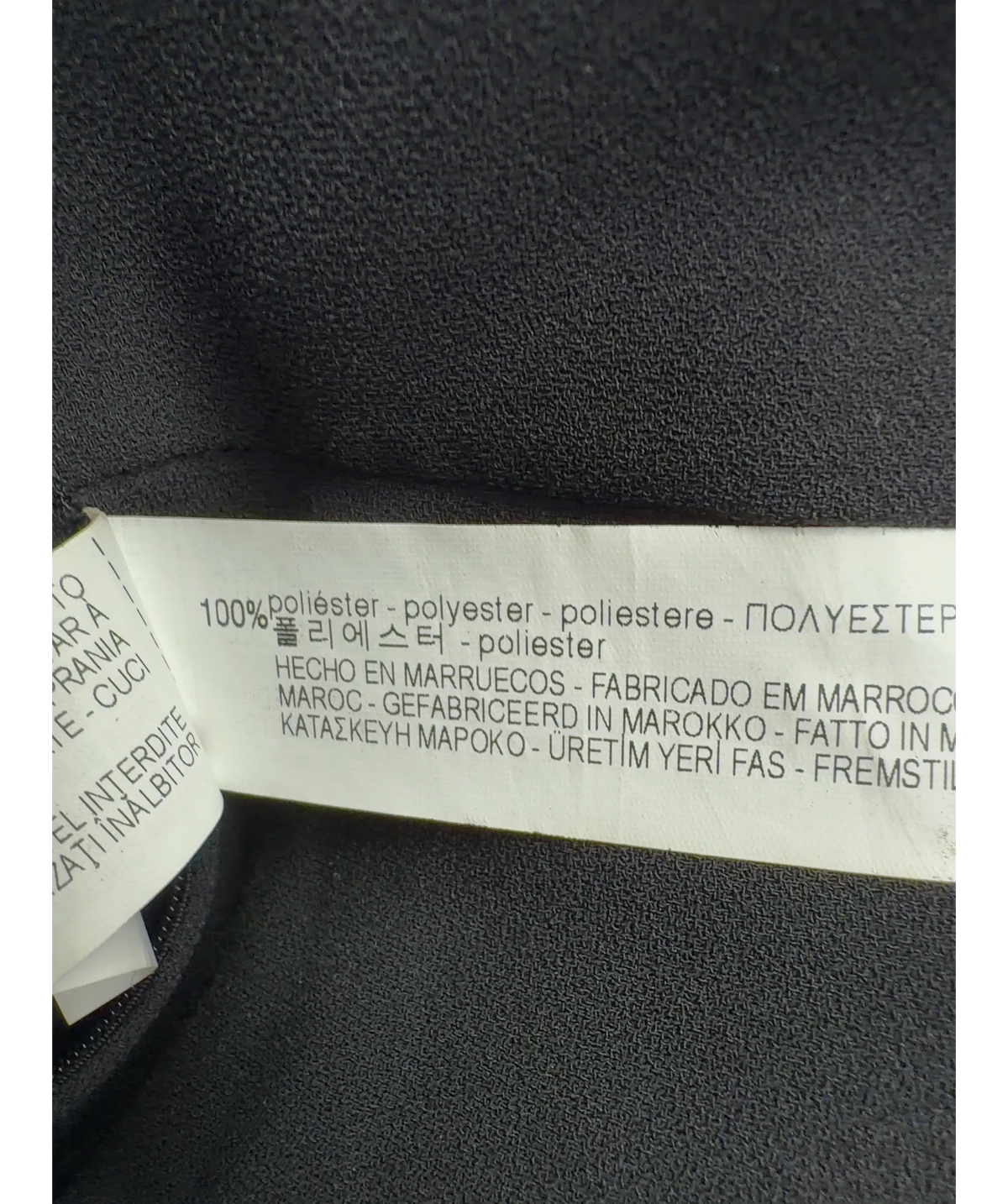 ZARA Black Colour, size UK M — label