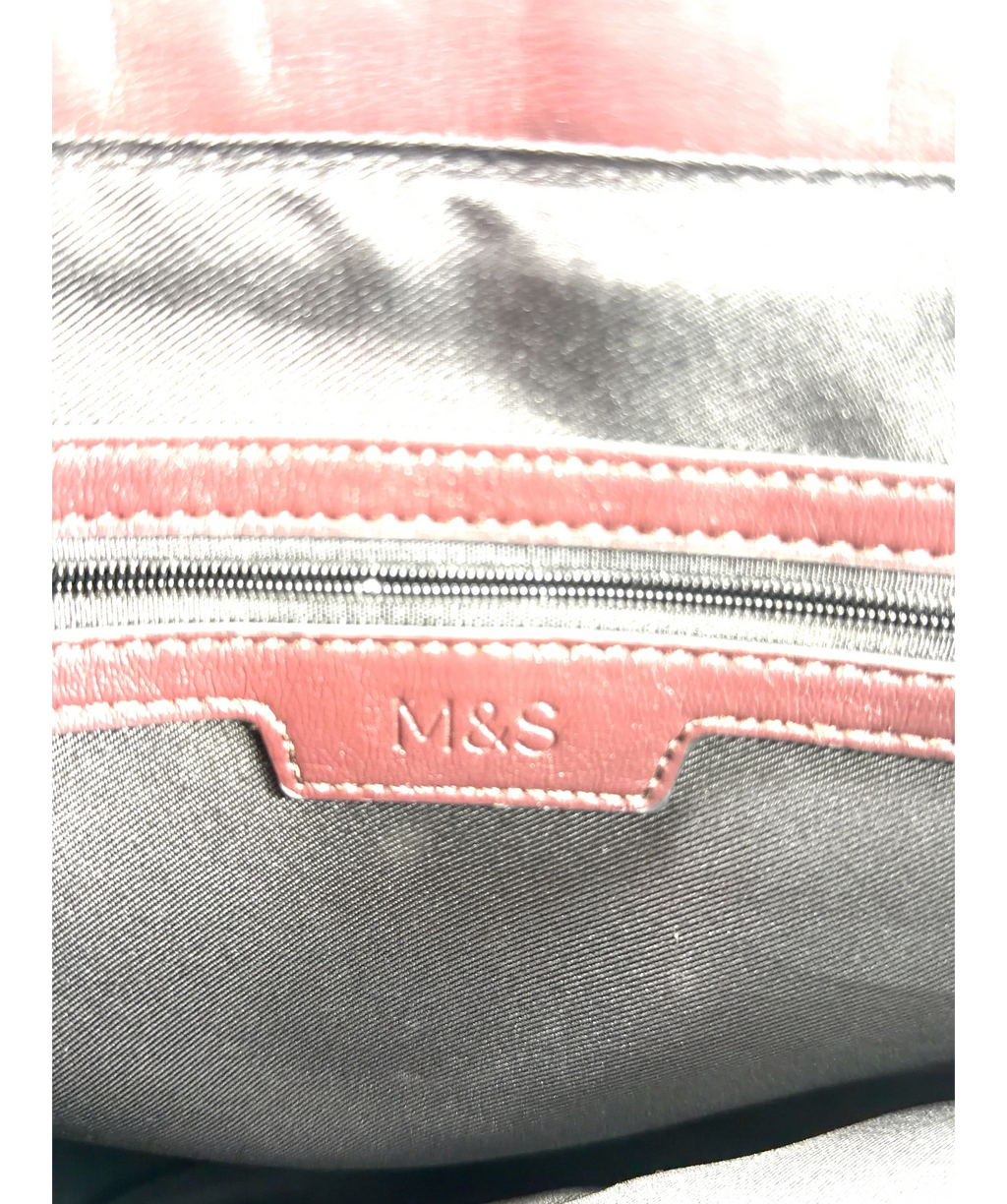 M&S burgundy Colour — label