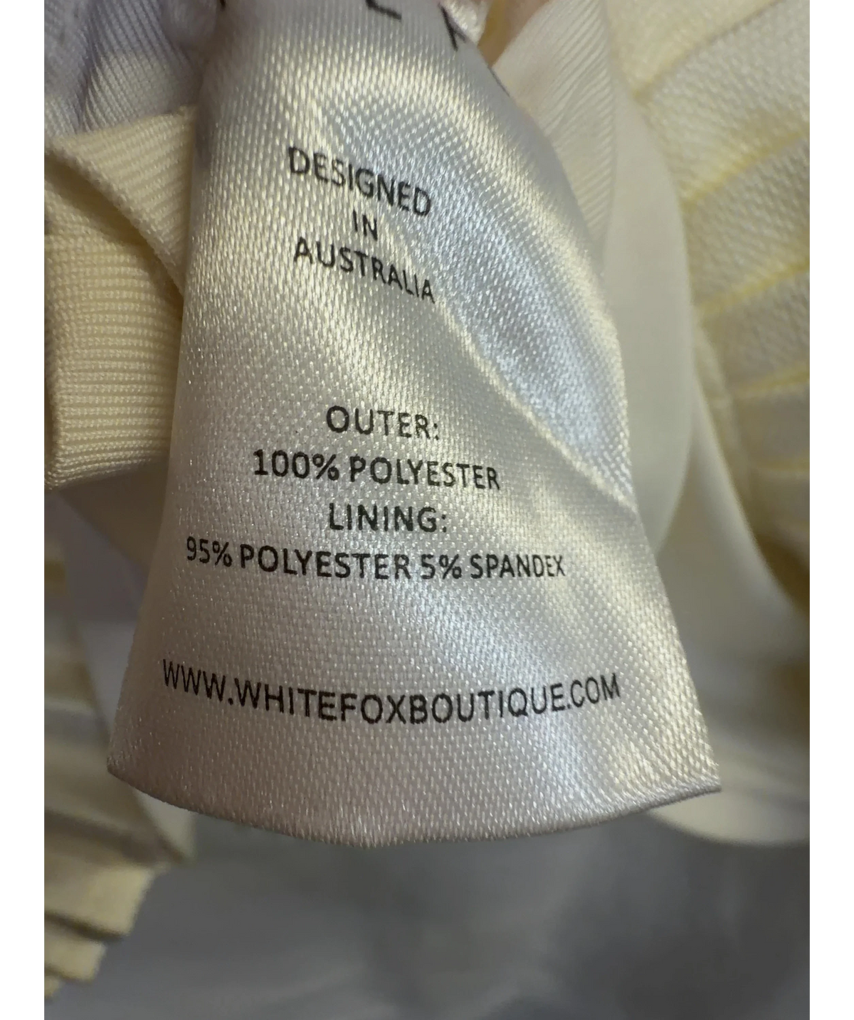 WHITE FOX Cream Colour, size UK XS — label