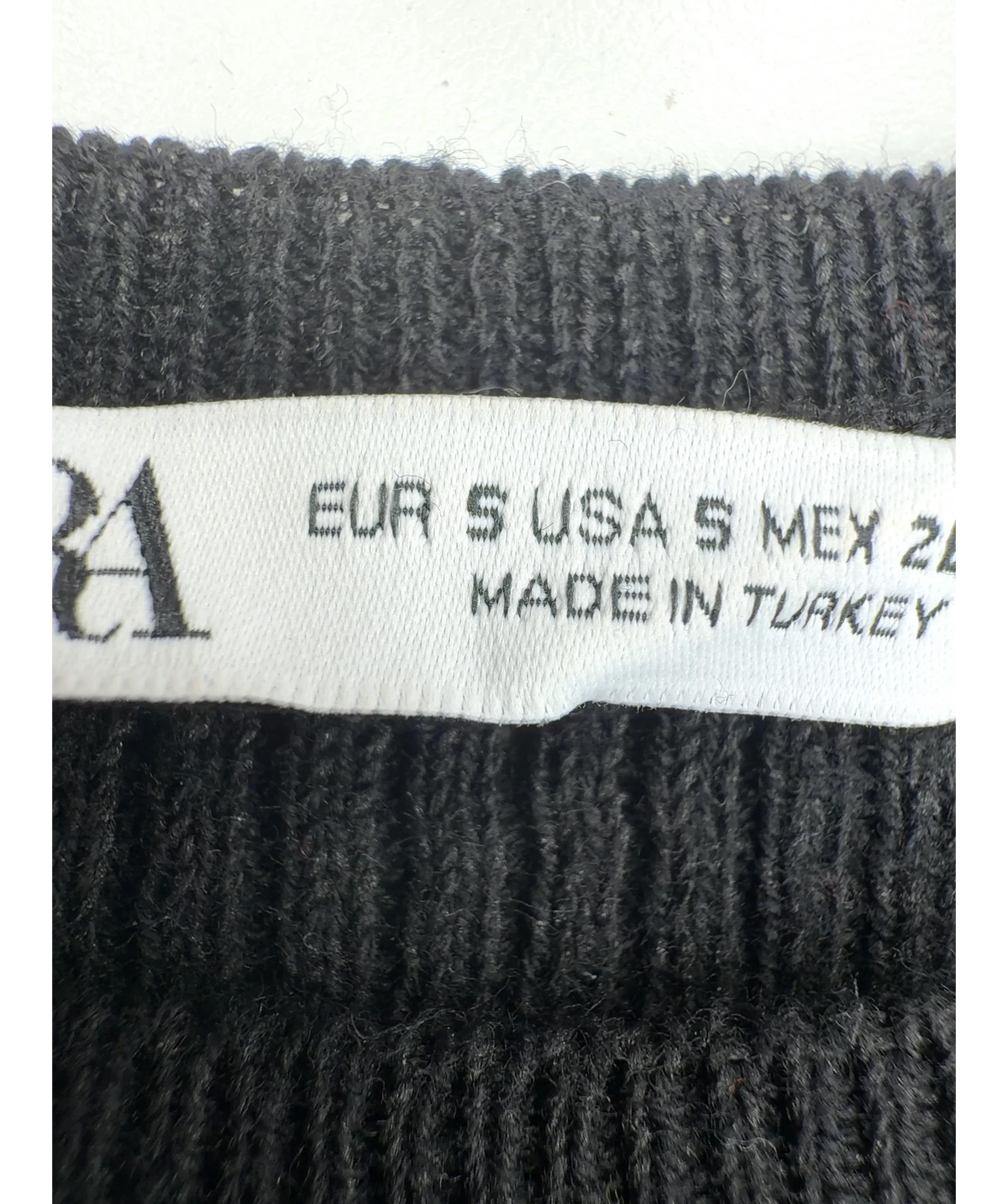 ZARA Black ribbed knit crop top, size UK S — care label