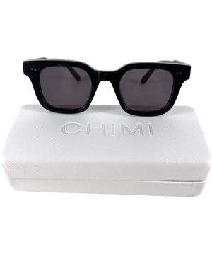 Chimi 04 Black And Grey Sunglasses in Case