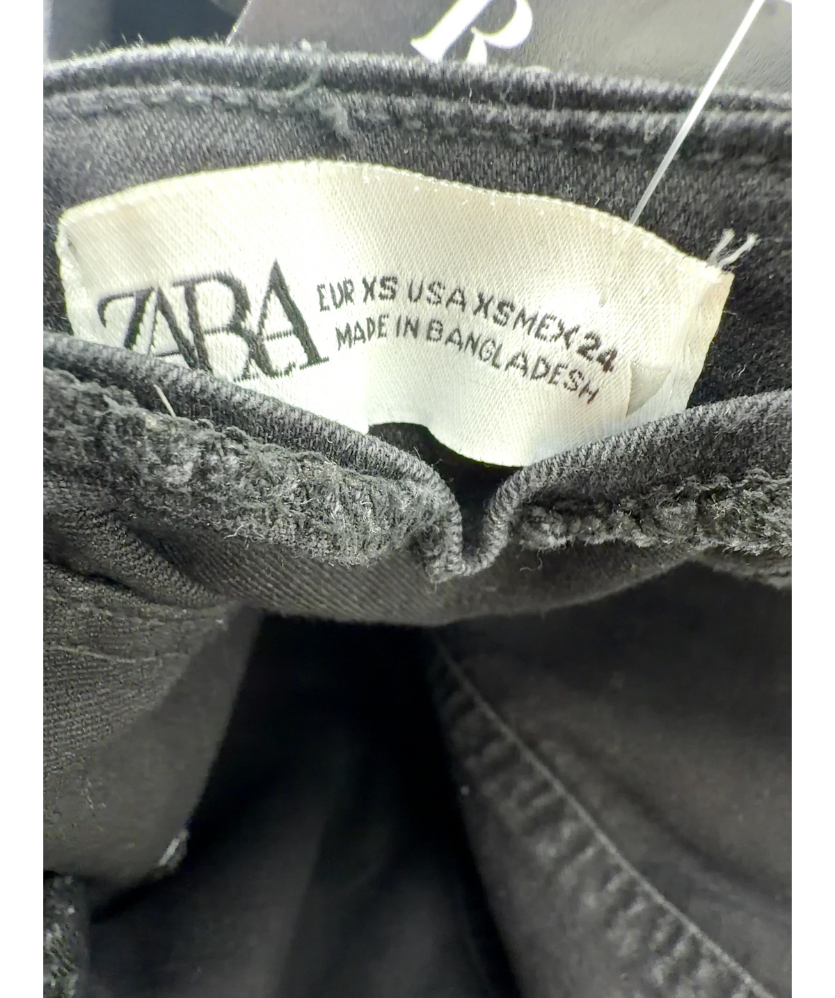 ZARA Black Colour, size UK XS — label
