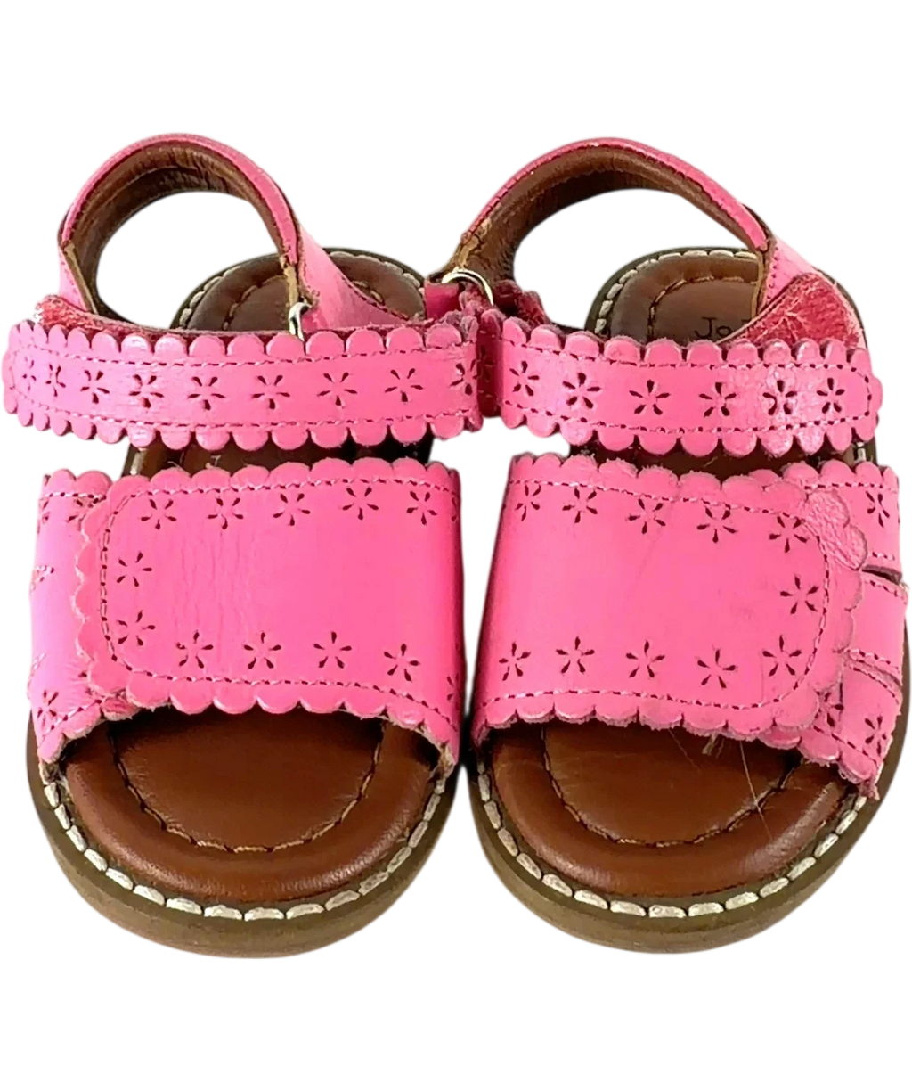 JoJo Maman Bébé Pink Pink Pretty Leather Sandals, size UK 4 EU 20 👼 — fabric detail