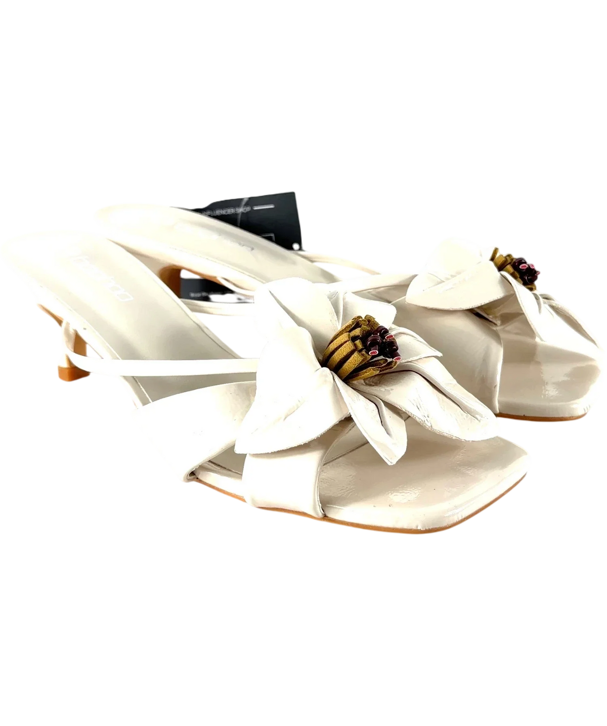 boohoo Cream Flower Detail Low Heeled Mules, size UK 6 EU 39 👠 — front
