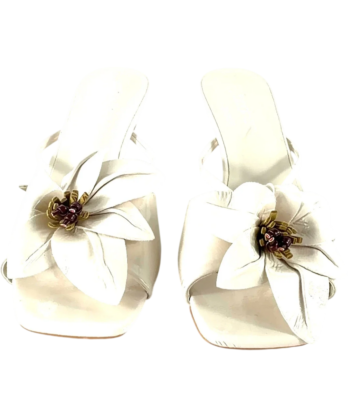 boohoo Cream Flower Detail Low Heeled Mules, size UK 6 EU 39 👠 — detail