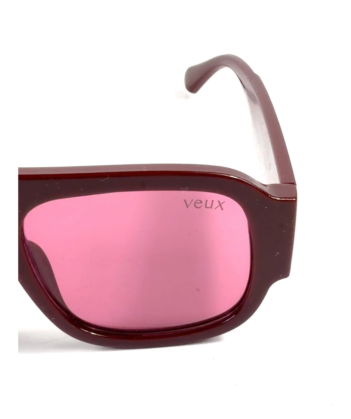 veux burgundy Colour — detail