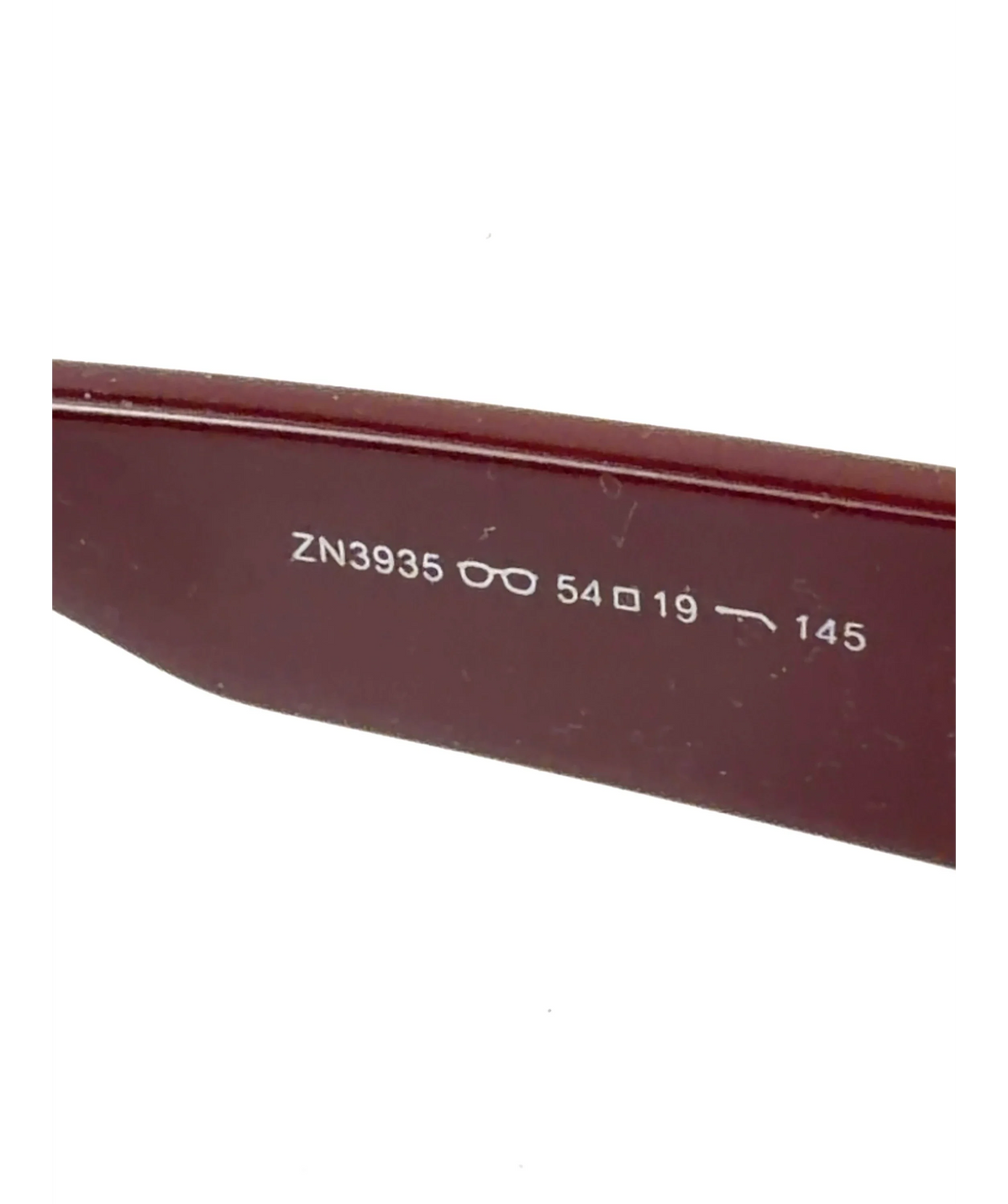 veux burgundy Colour — label