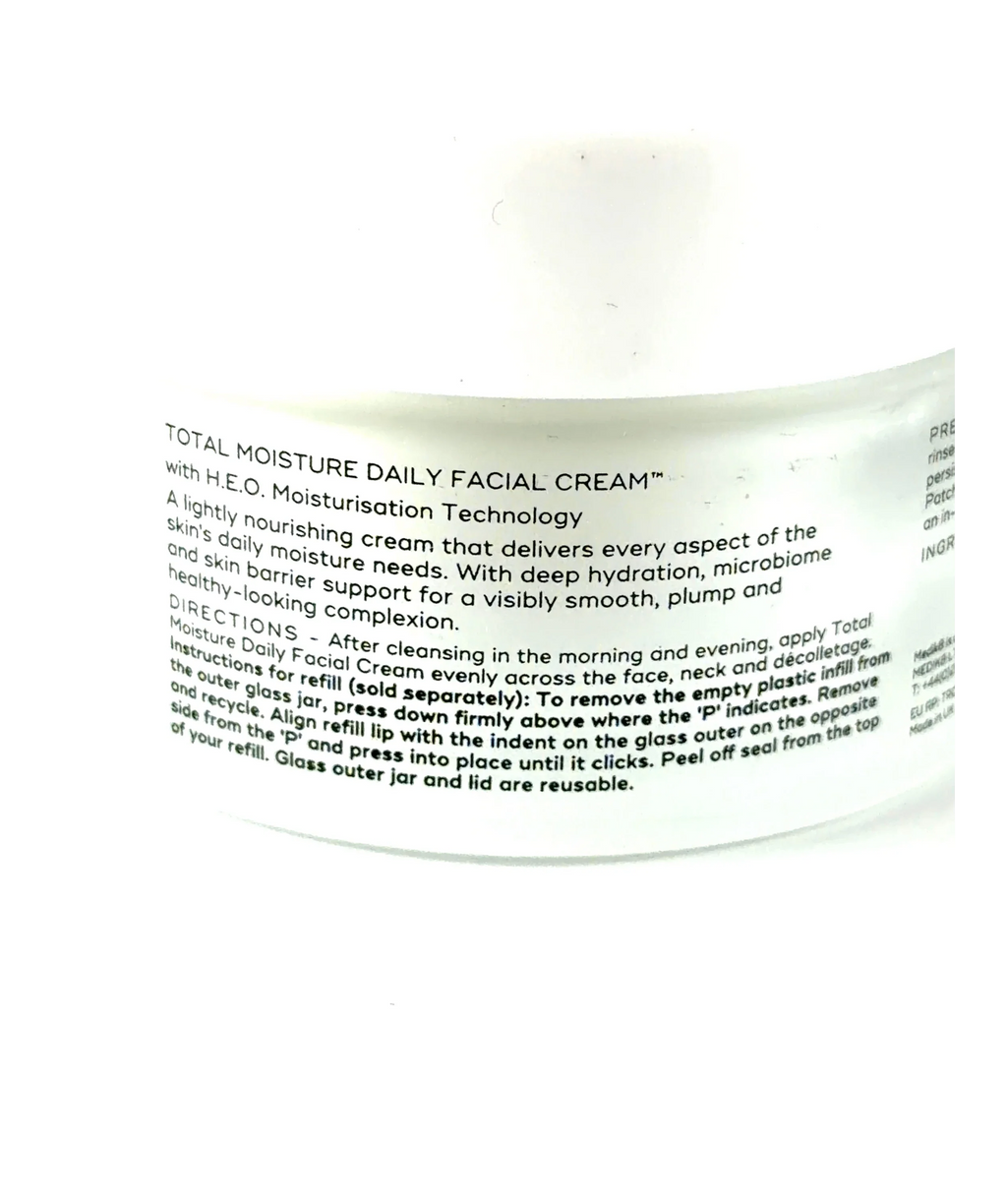 medik8 Total Moisture Daily Facial Cream, size 50ml — fabric detail