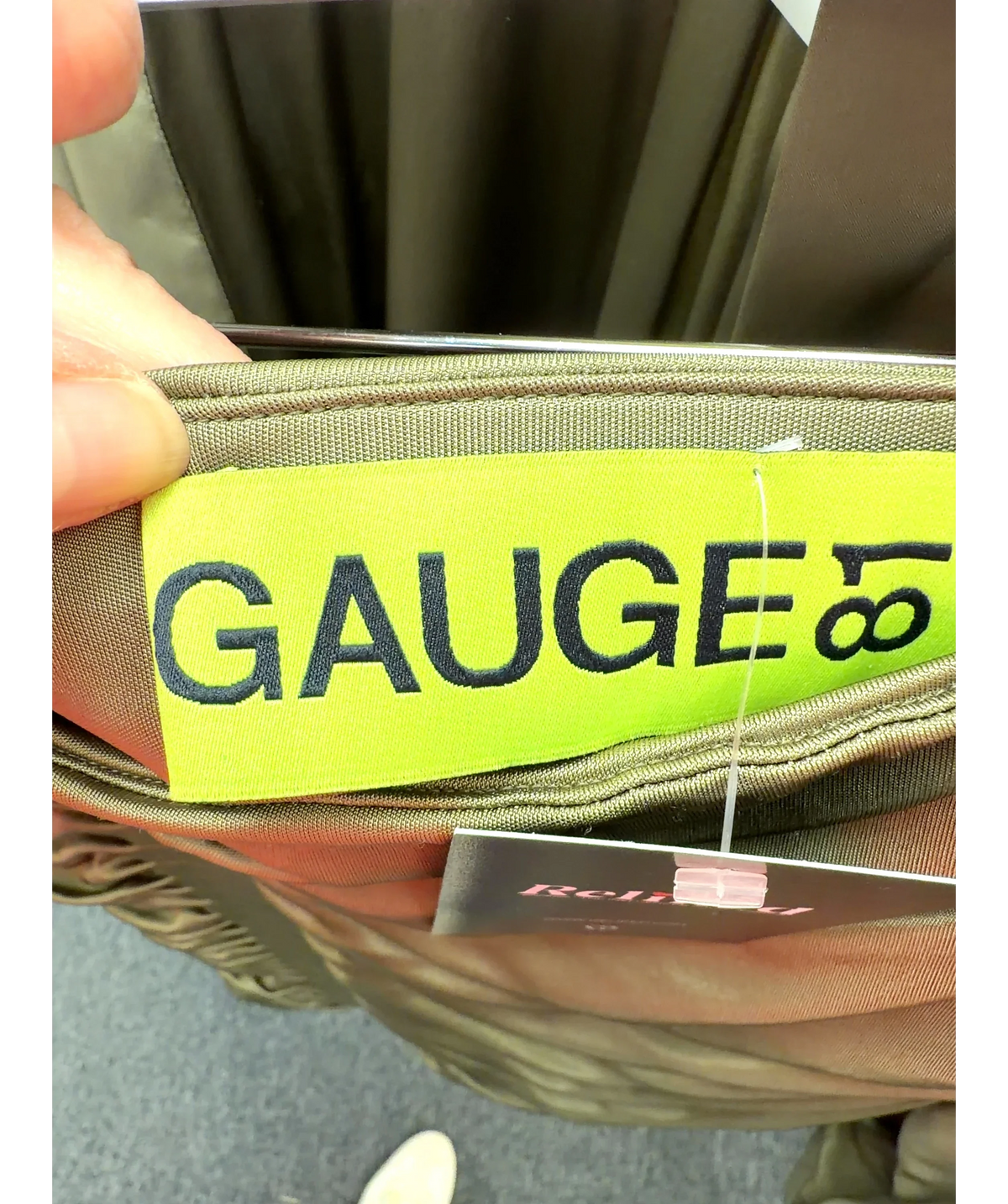 Gauge81 olive green Maroon, size UK 8 — detail